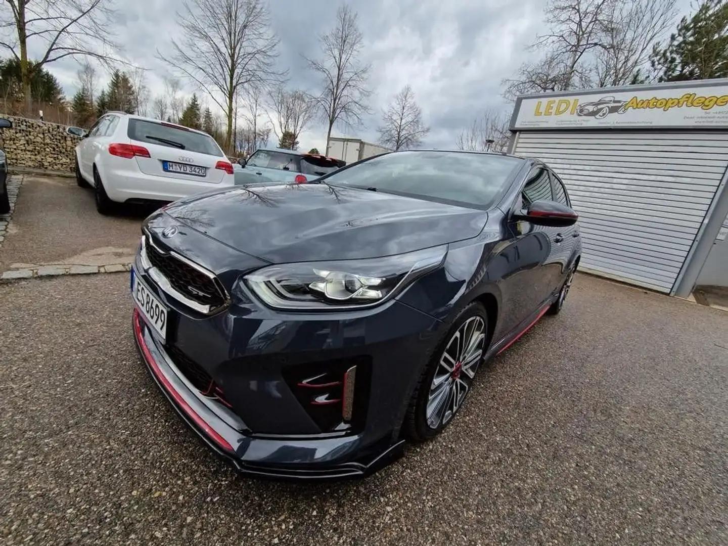 Kia Ceed / cee'd Ceed 1.6 T-GDI DCT7 OPF GT Šedá - 2