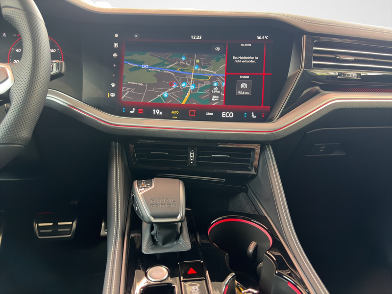 Volkswagen Touareg 3.0 V6 TDI 4M R-Line Final Edition — photo 10