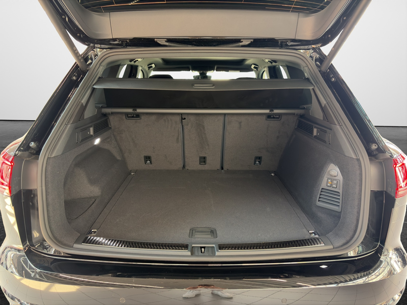 Volkswagen Touareg 3.0 V6 TDI 4M R-Line Final Edition — photo 12