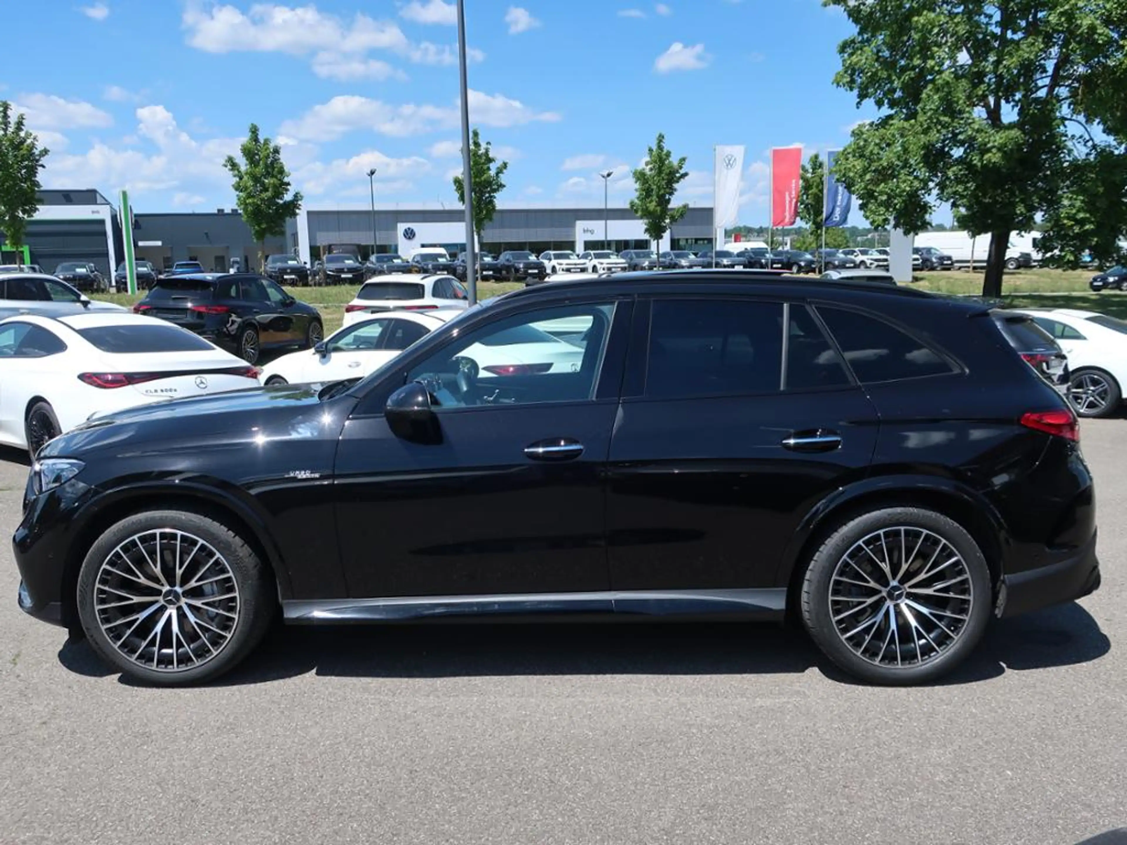 Mercedes-Benz GLC 43 AMG 4M AMG PANO AHK HUD DISTR 360° NIGHT — photo 4
