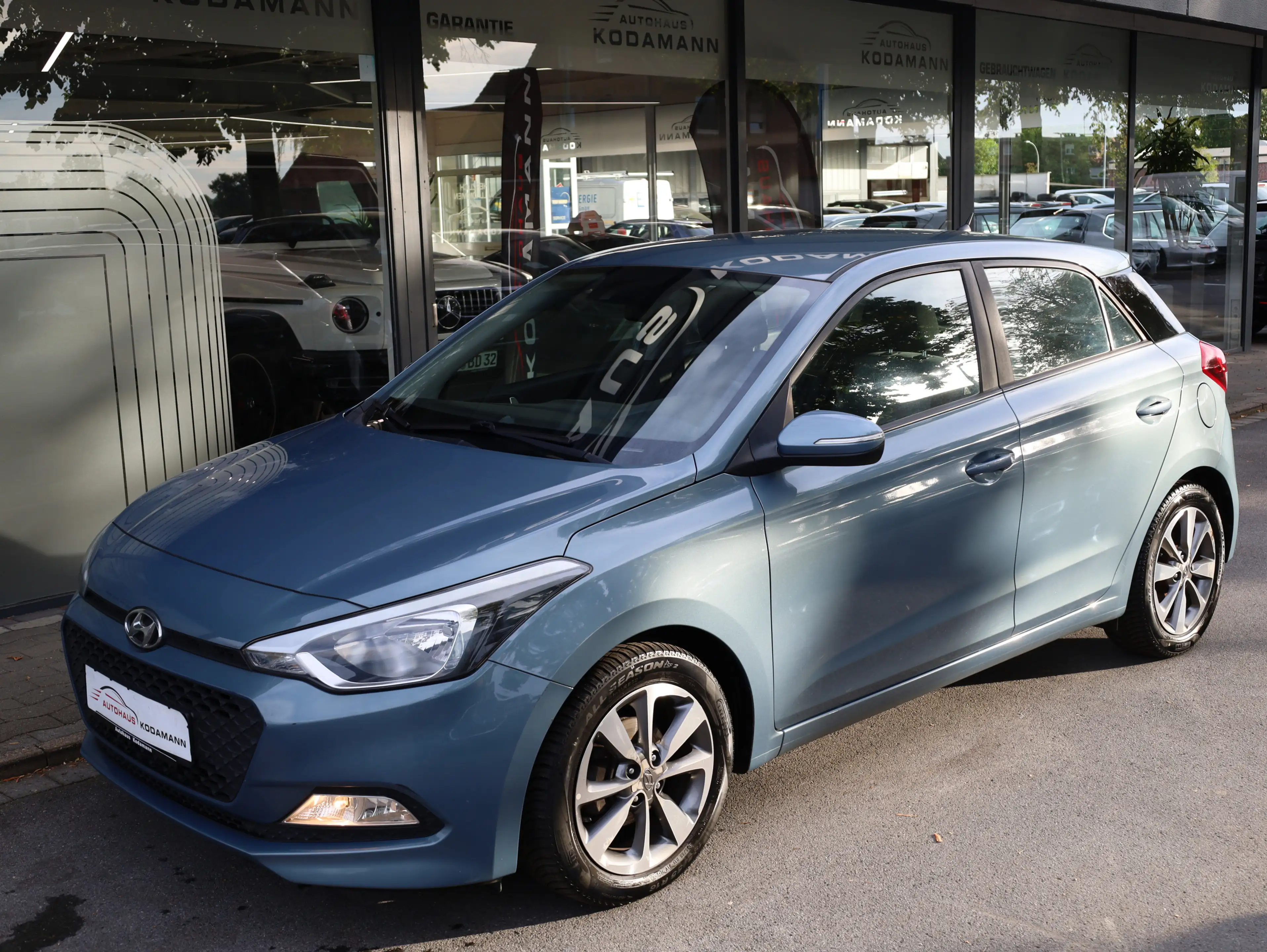 Hyundai i20 1.4YES!*Tempomat*Allwetterreifen*Klimaanlage — photo 2