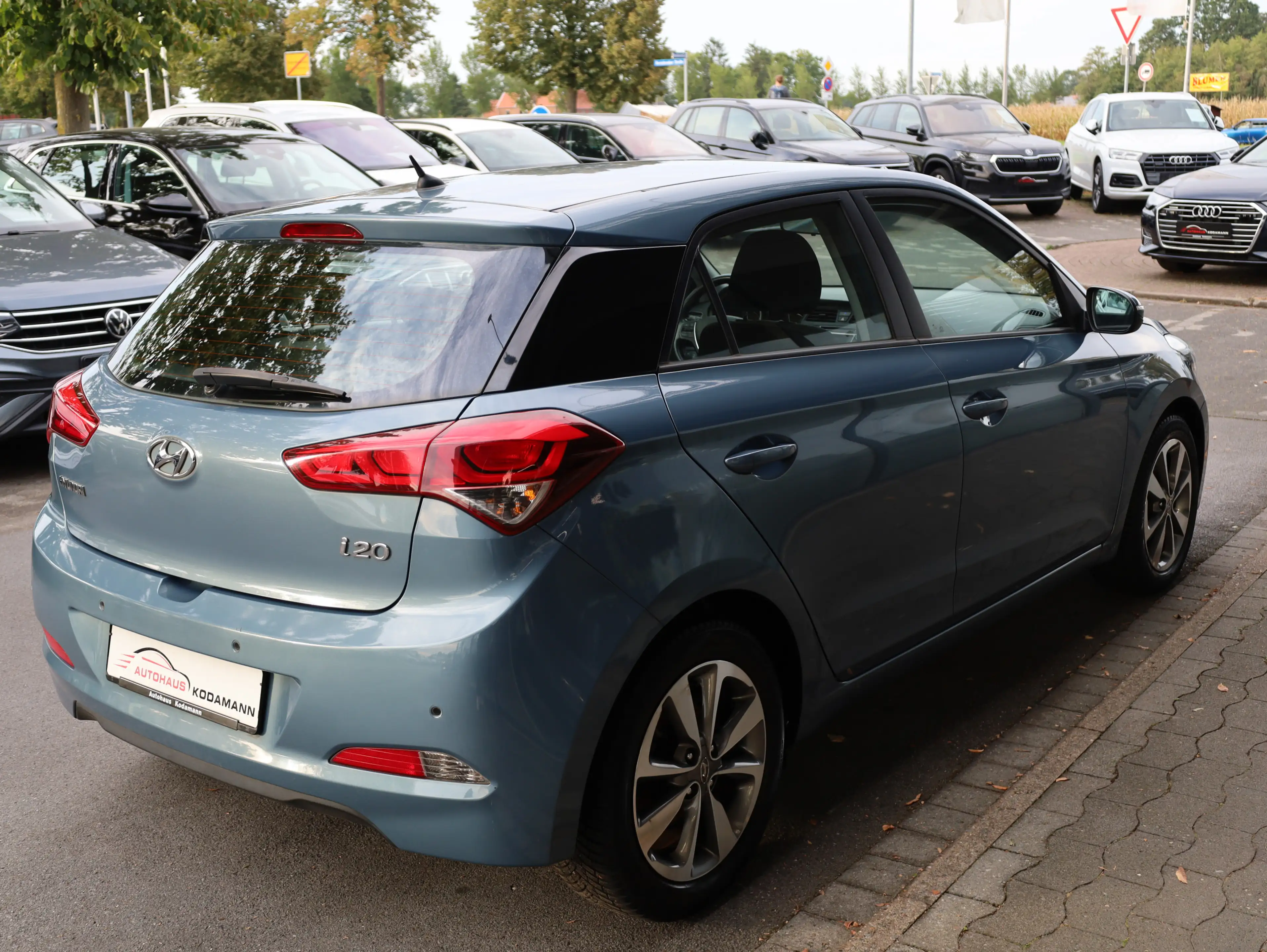 Hyundai i20 1.4YES!*Tempomat*Allwetterreifen*Klimaanlage — photo 7