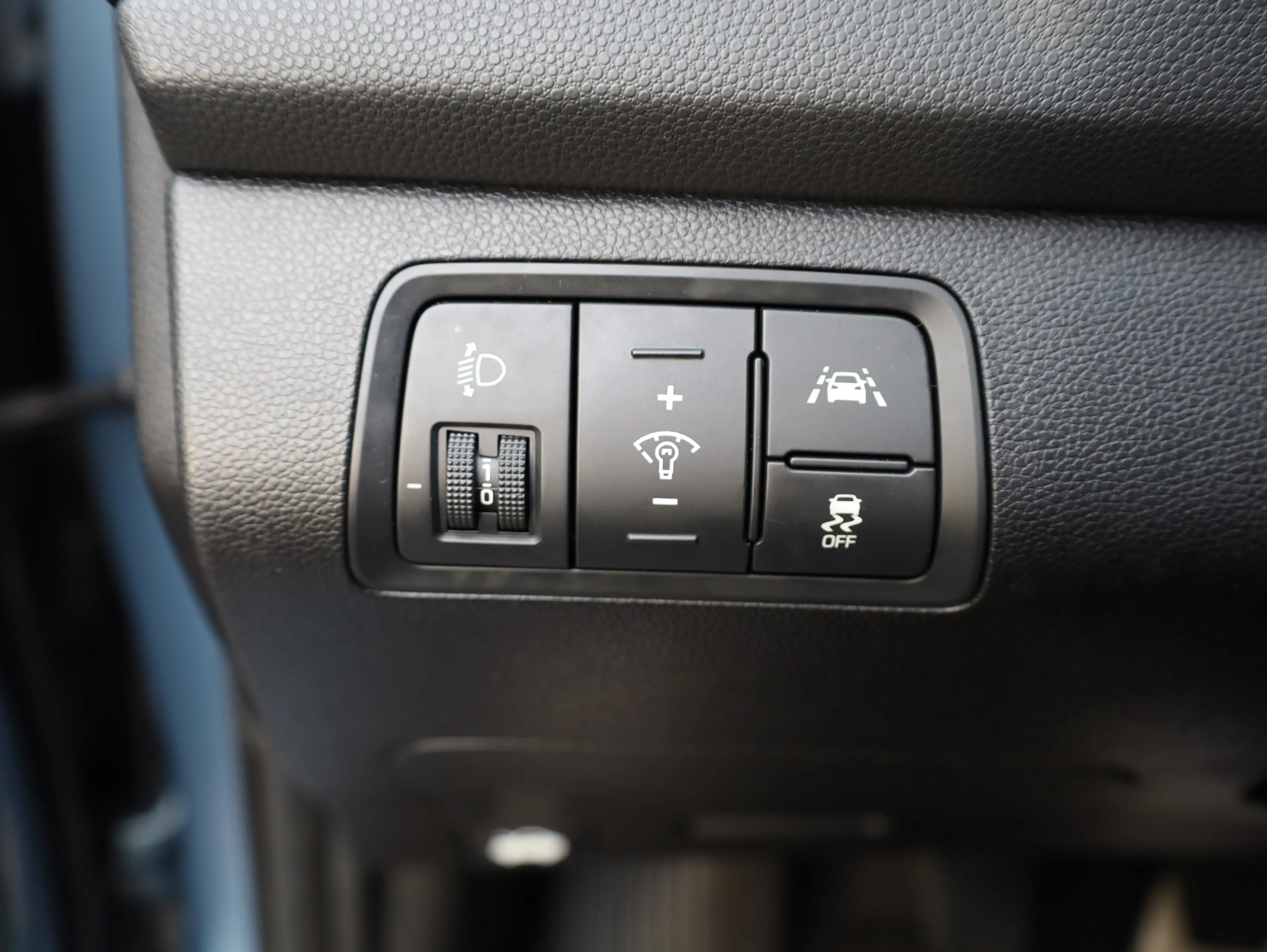 Hyundai i20 1.4YES!*Tempomat*Allwetterreifen*Klimaanlage — photo 12