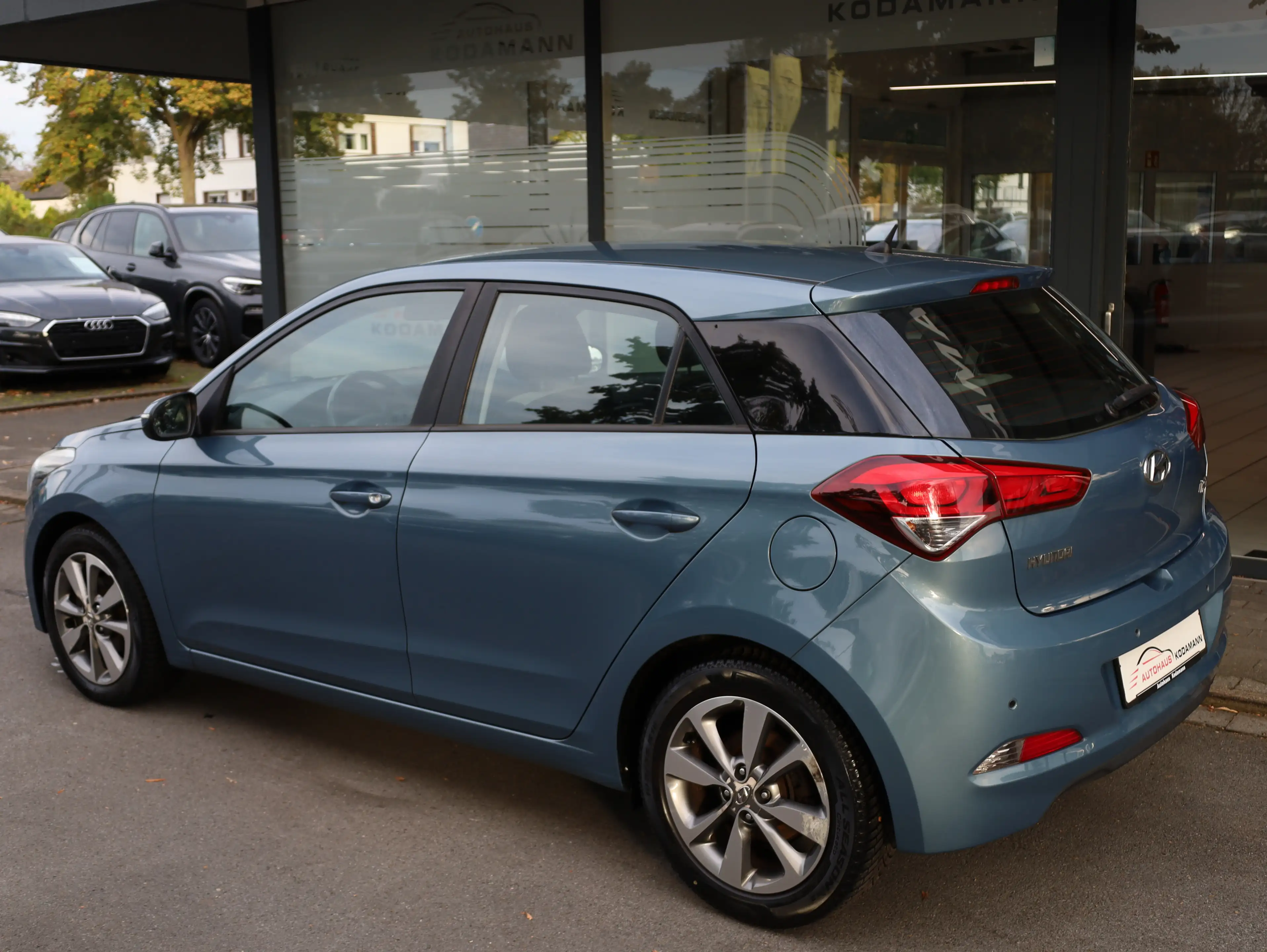 Hyundai i20 1.4YES!*Tempomat*Allwetterreifen*Klimaanlage — photo 4