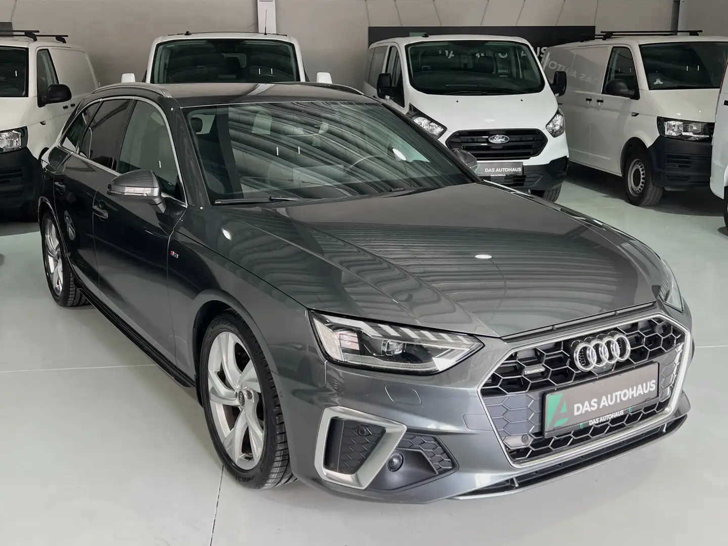 Audi A4 Avant 40 TFSI quattro S-LINE/360 Kamera/STNDHZG... Grau - 1
