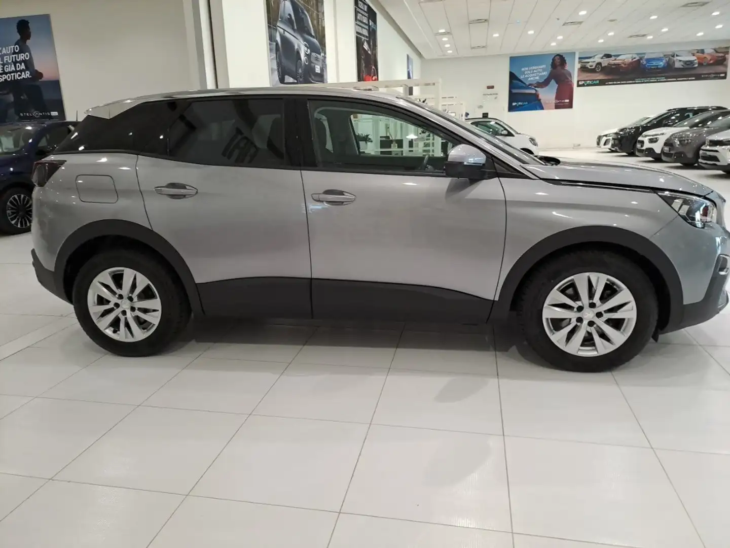 Peugeot 3008 BlueHDI 130 S&S Active Grigio - 2