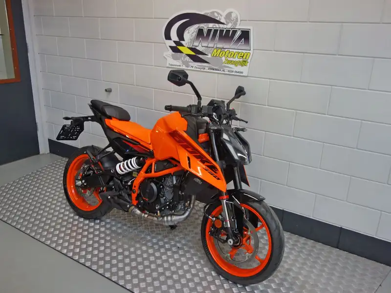 KTM 390 Duke - foto 2