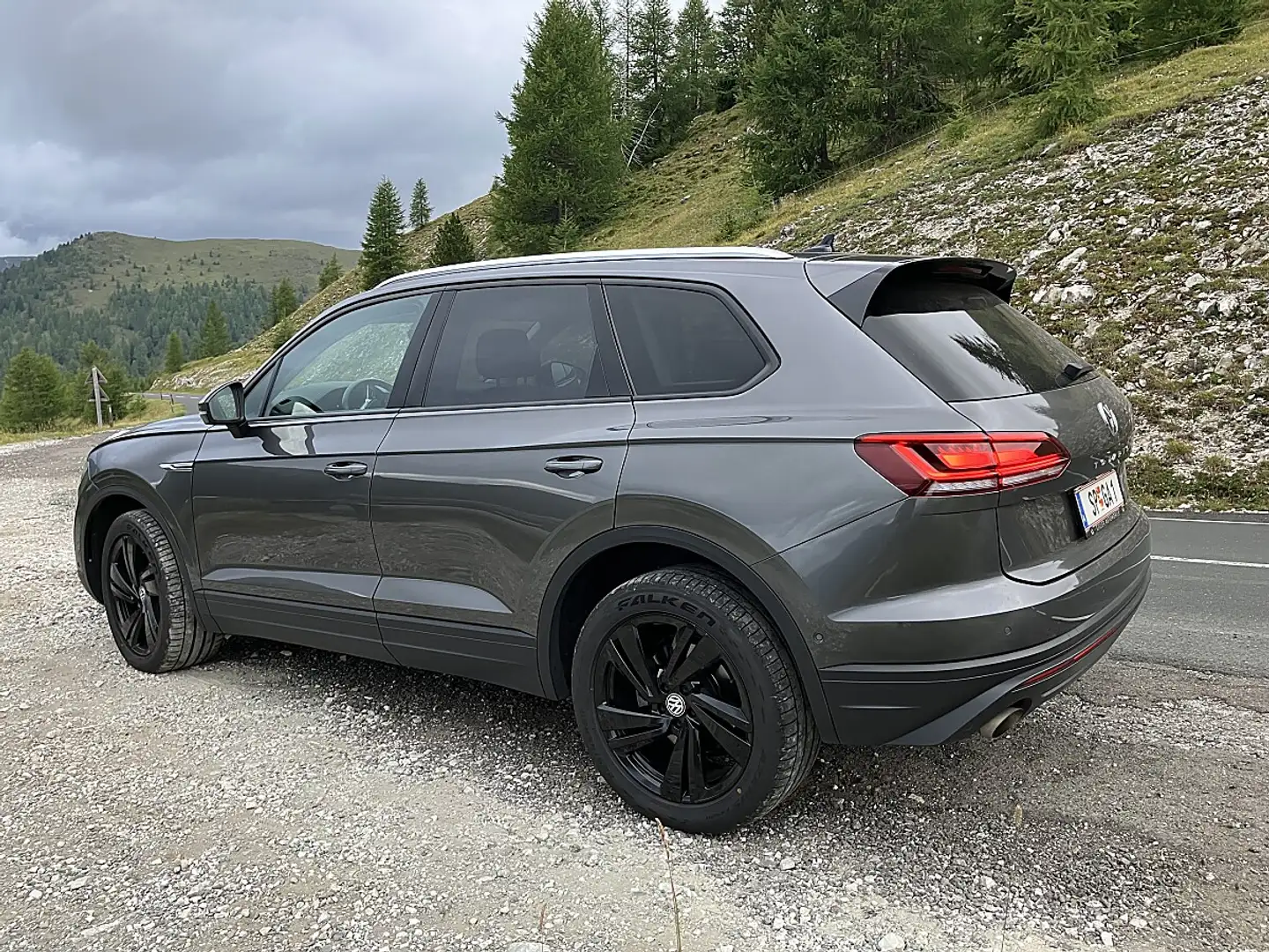 Volkswagen Touareg 3.0 V6 TDI 4Motion Grau - 2