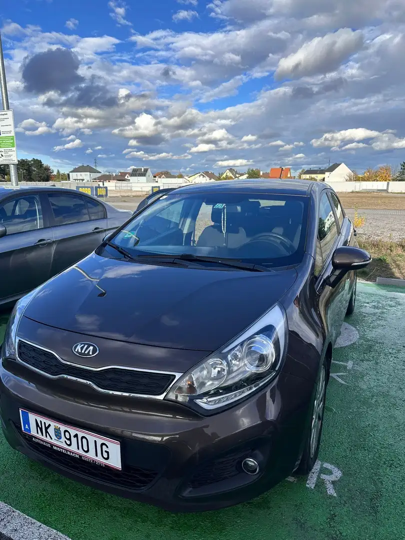 Kia Rio 1.4 CRDI Fifa World Cup Edition - 2