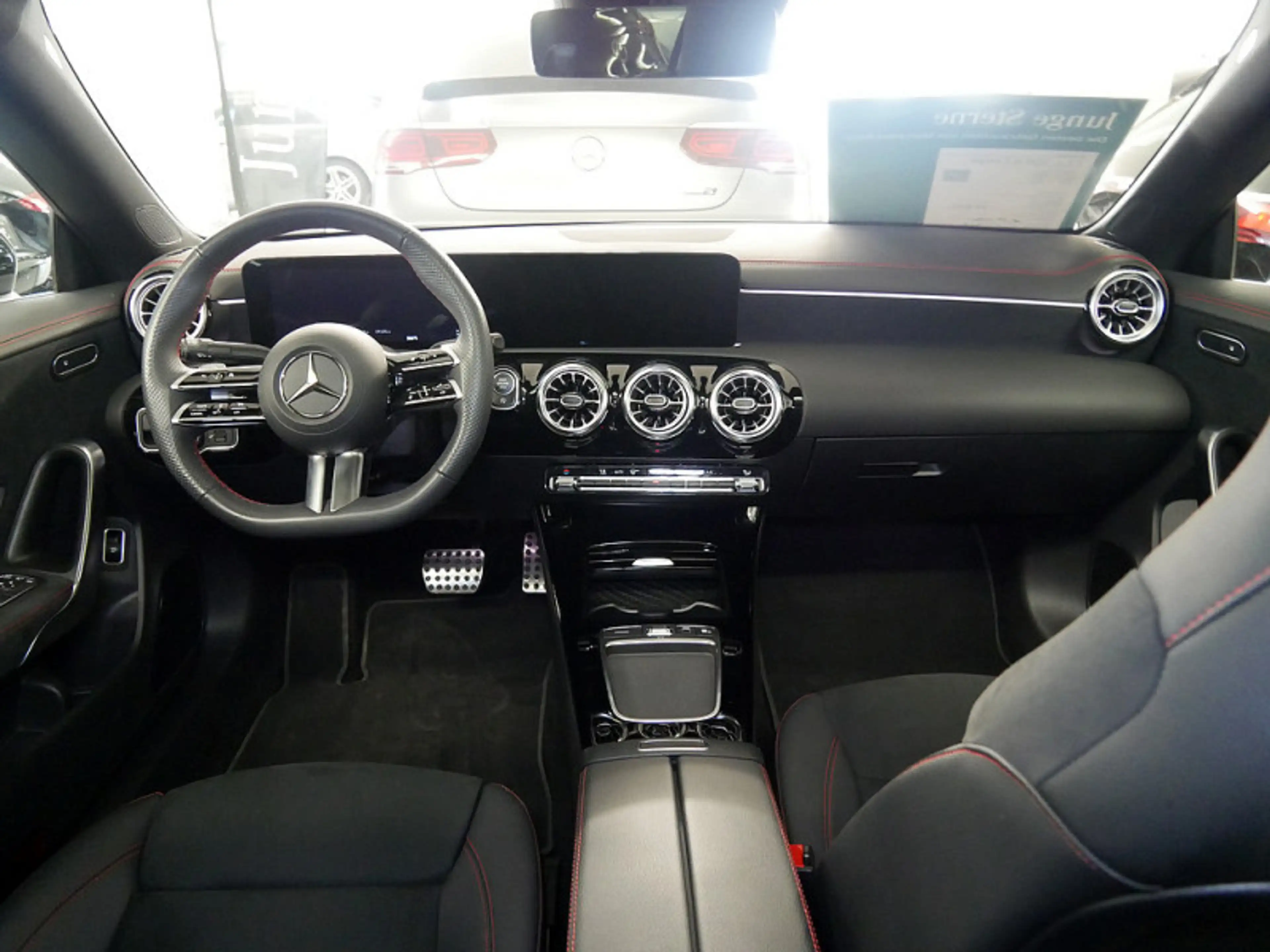 Mercedes-Benz CLA 200 d Coupé , AMG NIGHT KAMERA PANO SPUR PDC — photo 9
