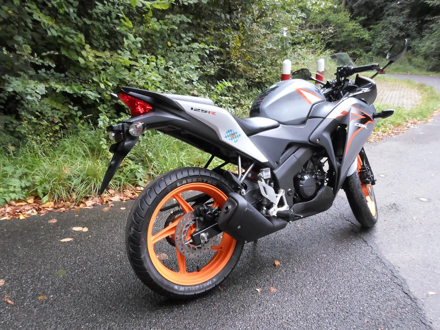 Honda CBR 125 R  JC50 Zilver - 2