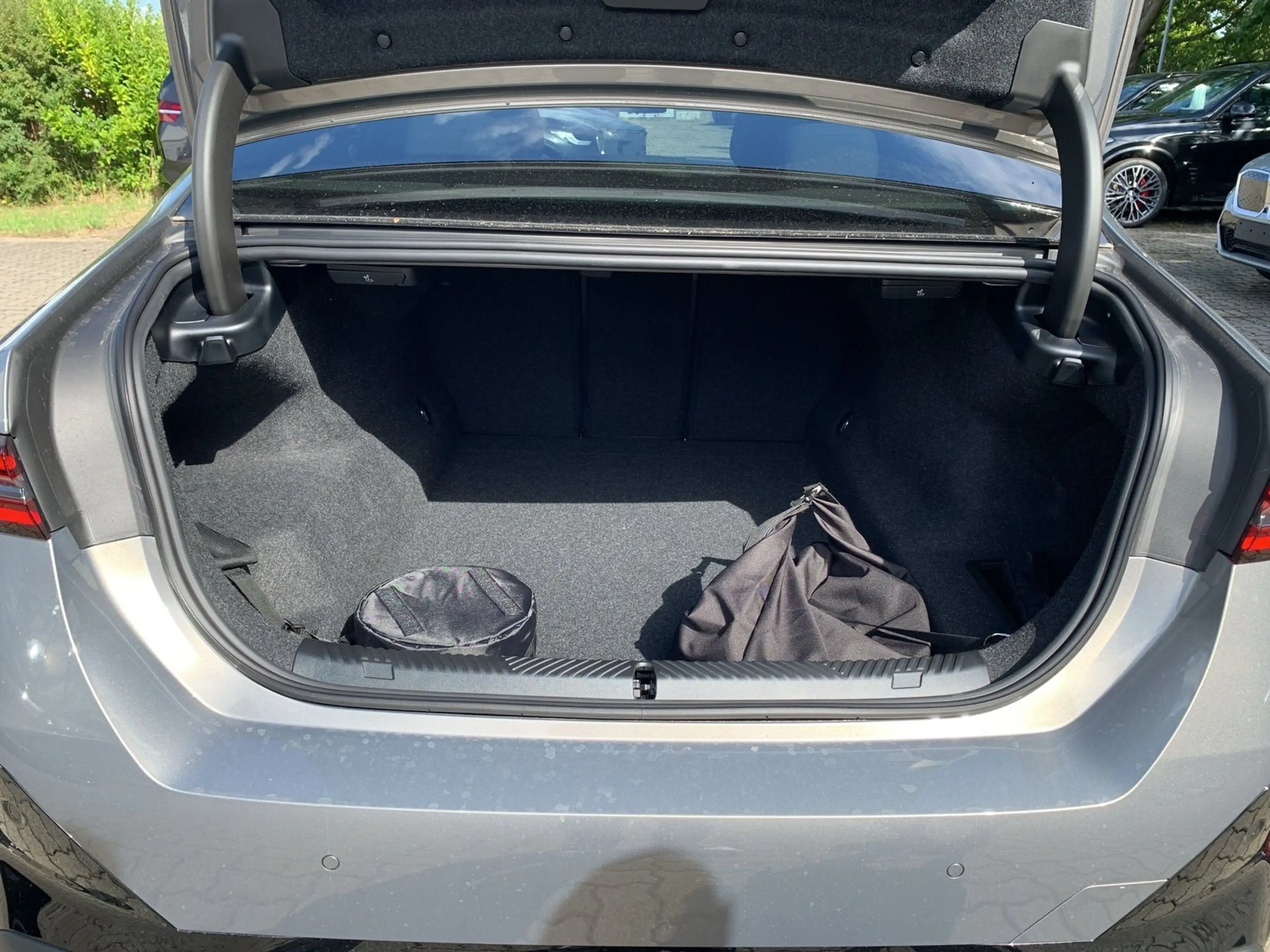 BMW 550 e xDrive M Sportpaket Head-Up DAB LED RFK — photo 7