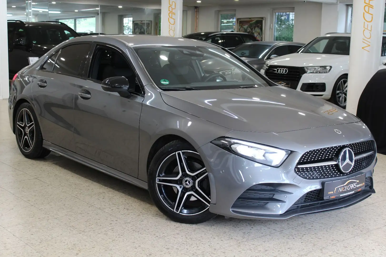 Mercedes-Benz A 200 "Lim."AMG-LINE"Widescreen"Ambiente"NightPak Grey - 1