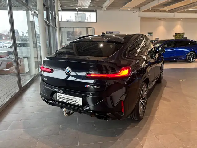 BMW X4 view 12