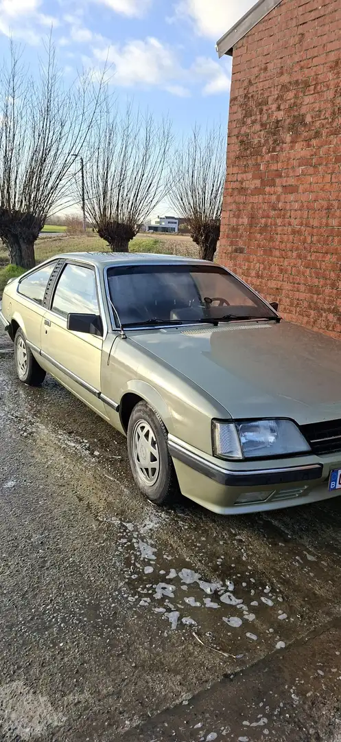 Opel Monza 2.5 se 1984 100kw/136pk Grün - 2