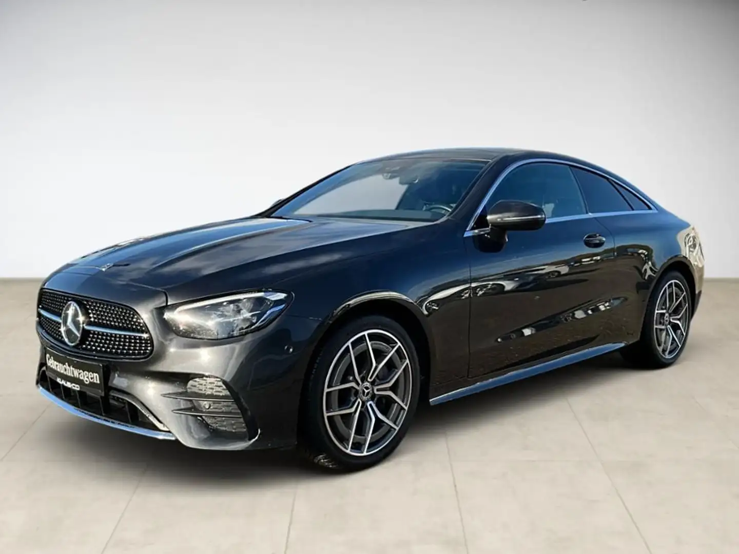 Mercedes-Benz E 300 d AMG 4MATIC Coupé Pano SpurW LM PDC SHZ Grau - 1