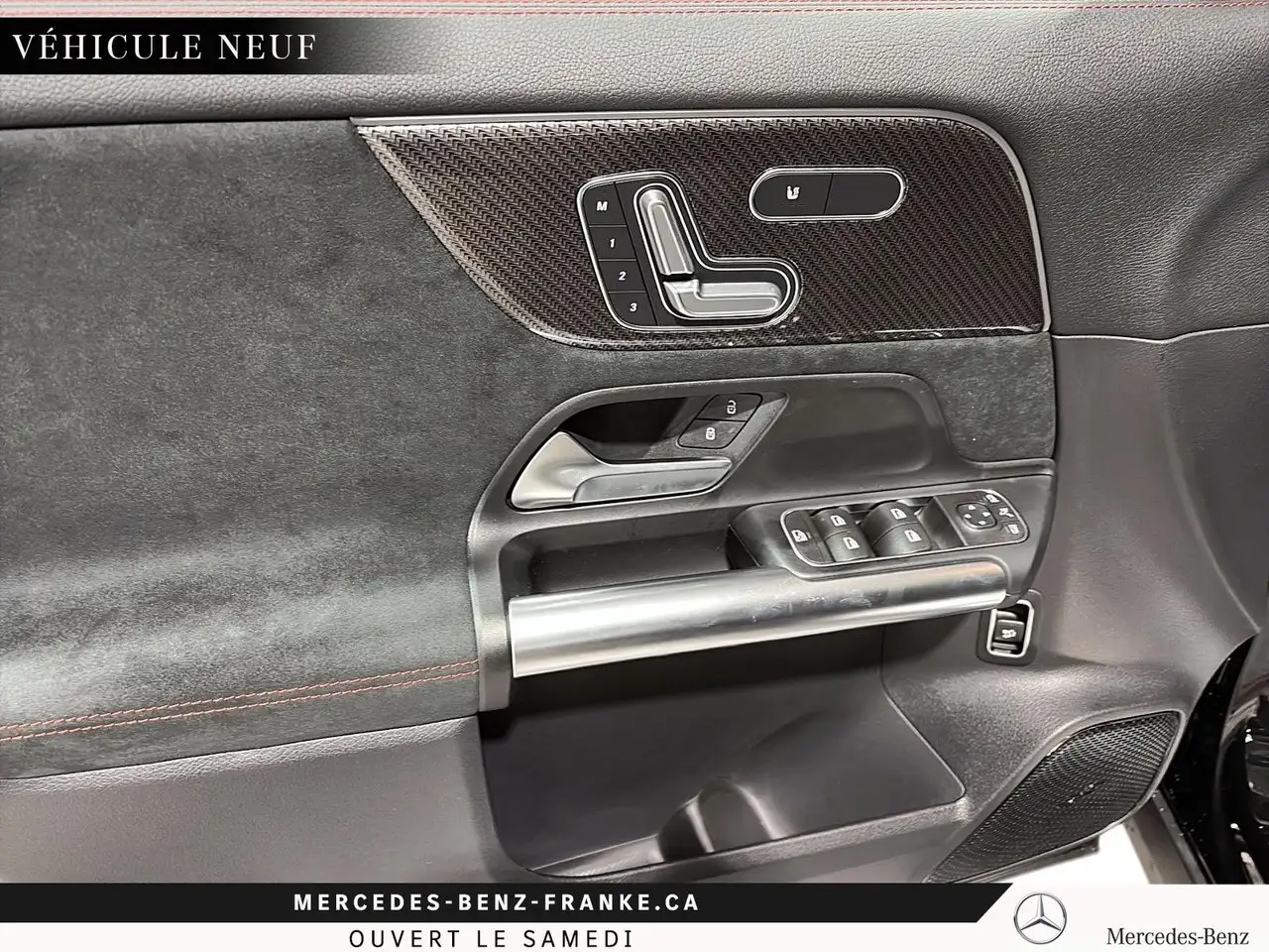 Mercedes-Benz GLA снимка Mercedes-Benz GLA