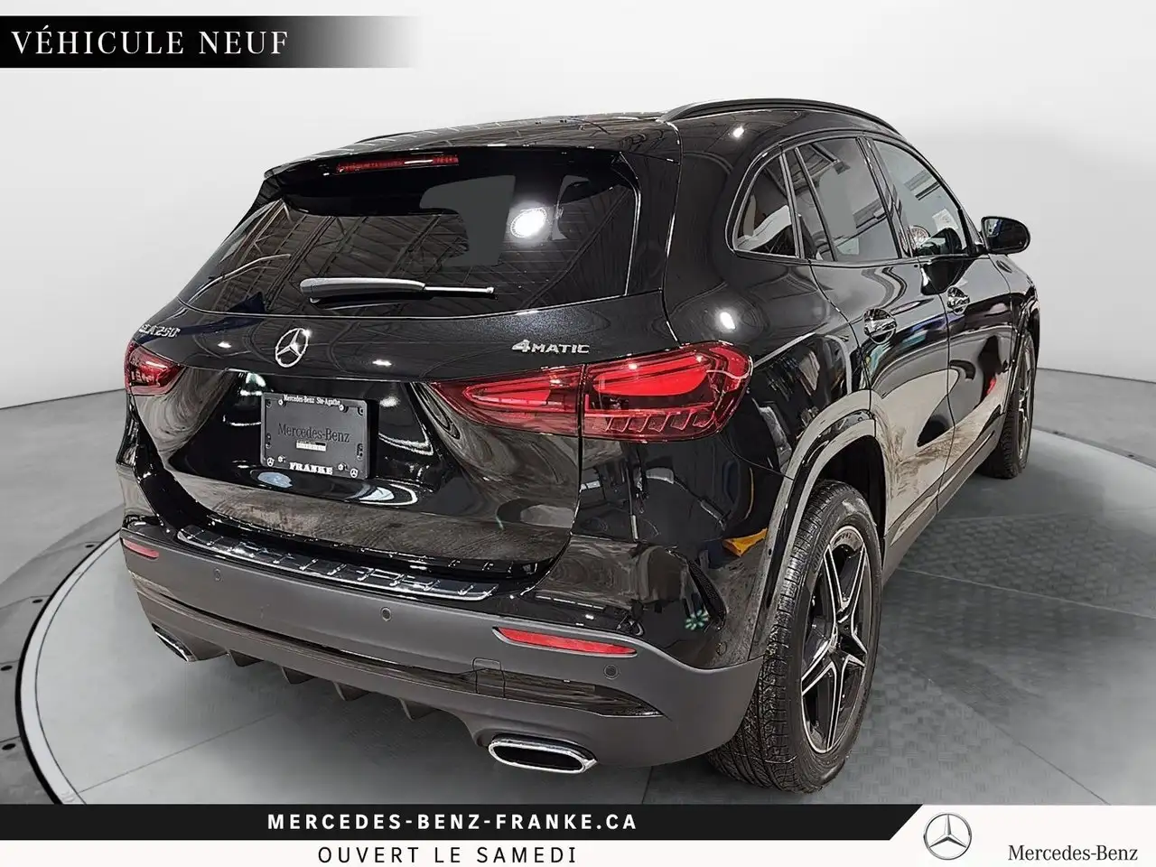 Mercedes-Benz GLA снимка Mercedes-Benz GLA