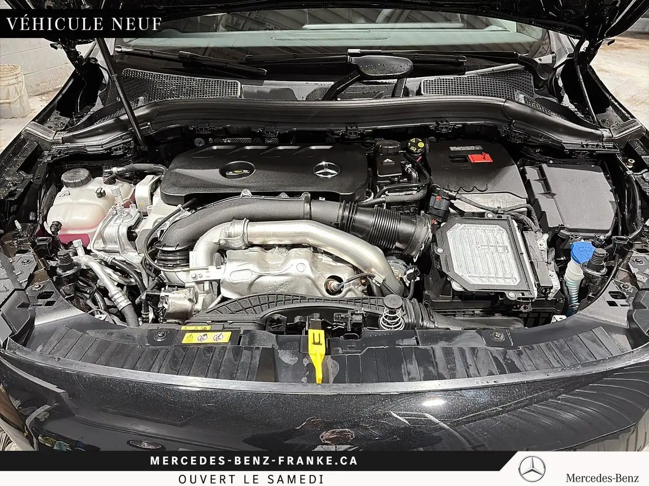 Mercedes-Benz GLA снимка Mercedes-Benz GLA