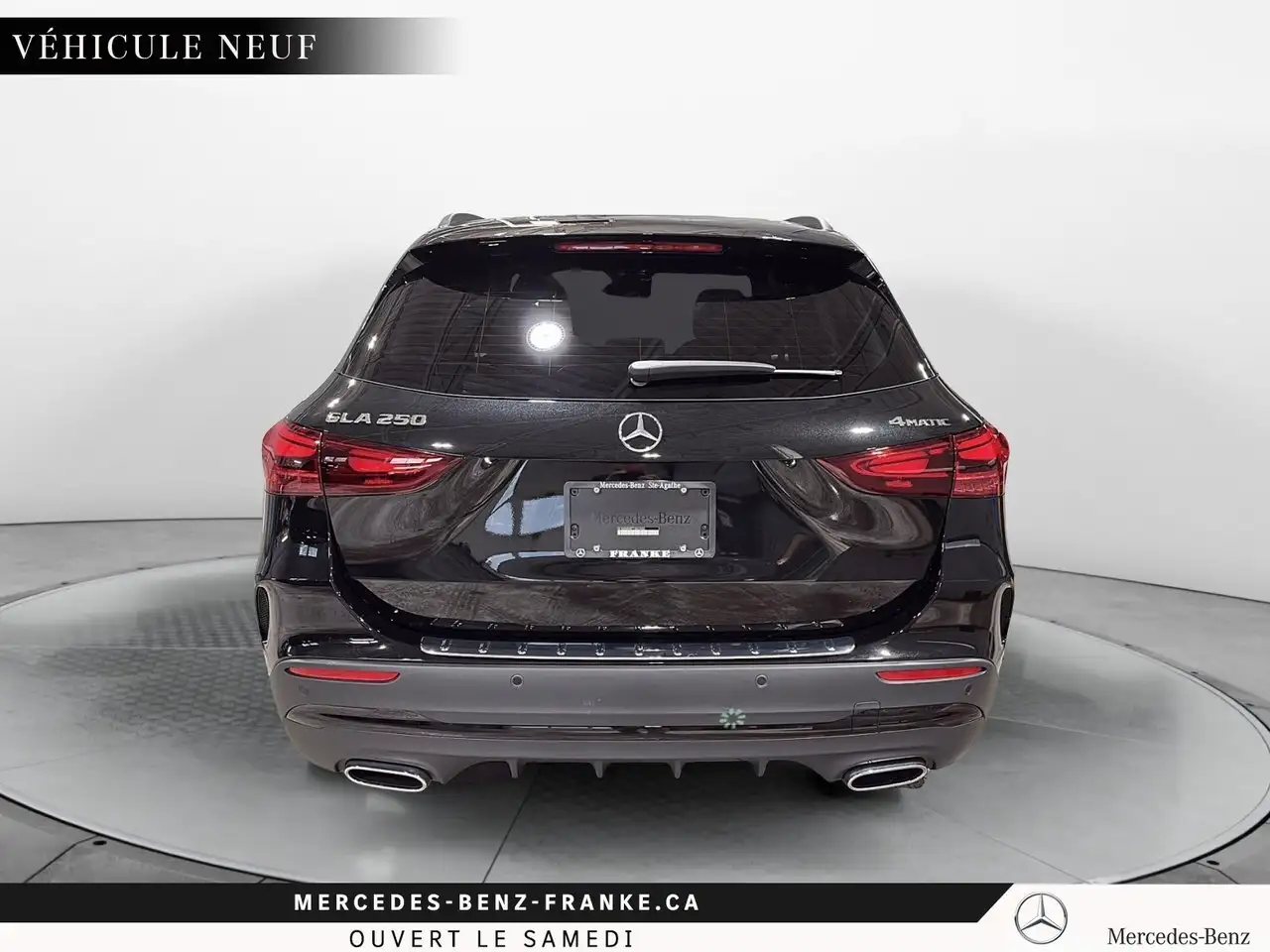 Mercedes-Benz GLA снимка Mercedes-Benz GLA