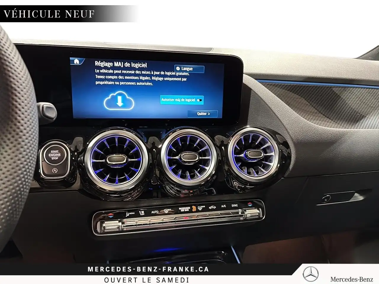 Mercedes-Benz GLA снимка Mercedes-Benz GLA