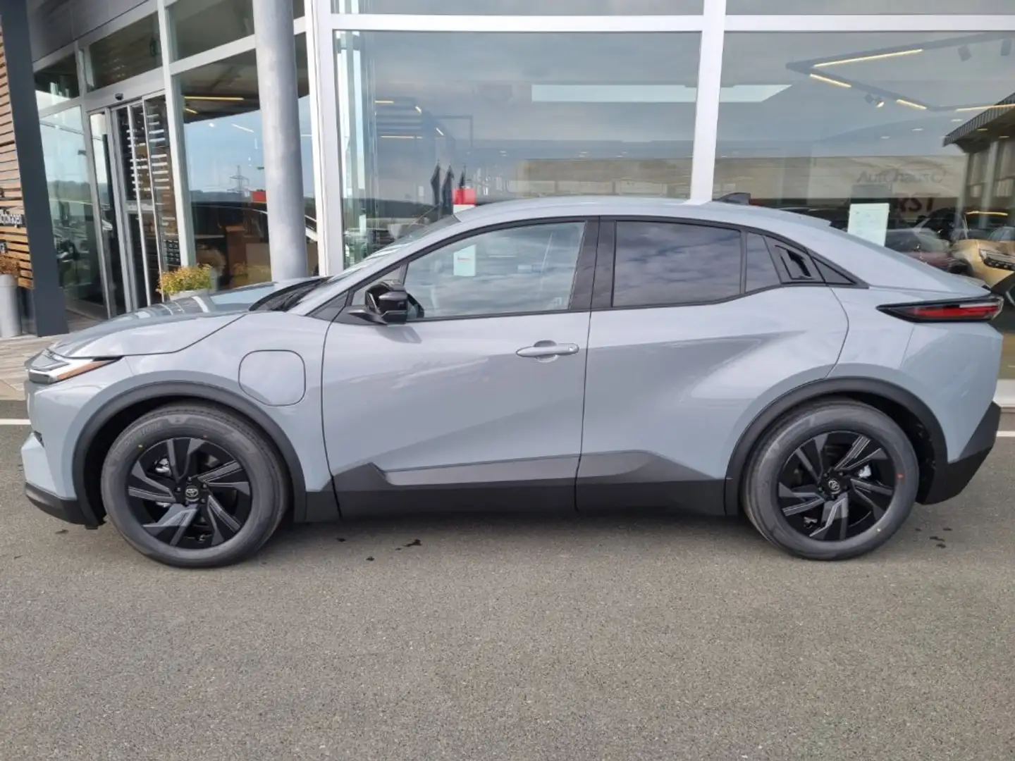 Toyota C-HR+ +  BEV 1  4x2 Teamplayer ECV Grau - 2