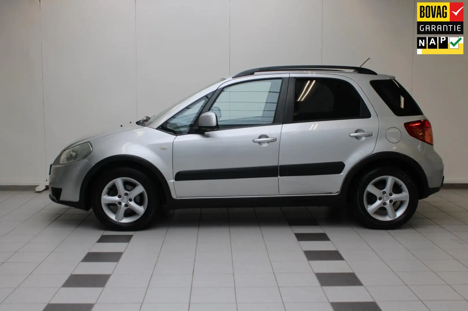 Suzuki SX4 1.6 Shogun incl. Trekhaak en NAP Grijs - 1