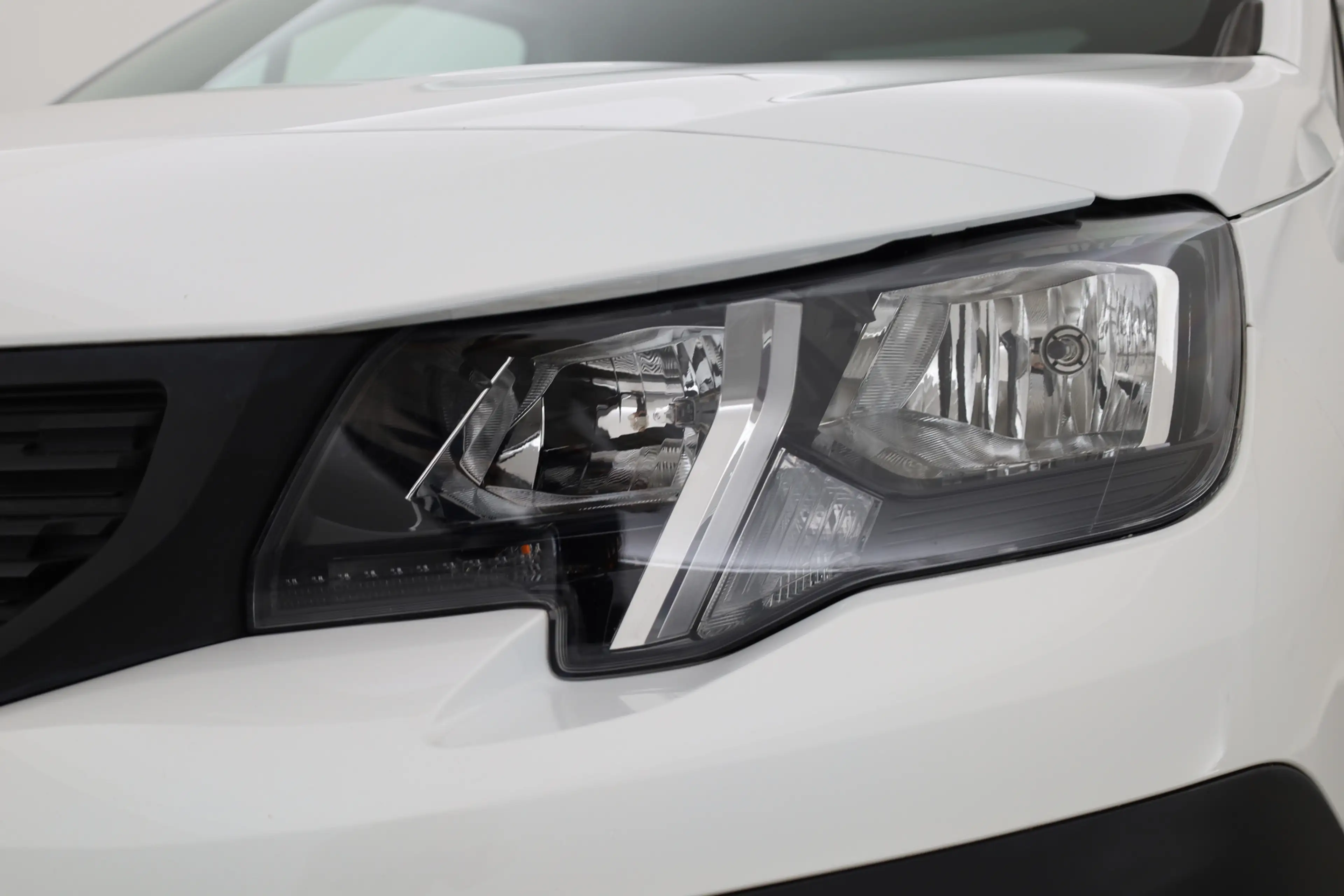 Peugeot Partner 1.5 BlueHDI Premium | Navi | Cruise | Multistuur — photo 32