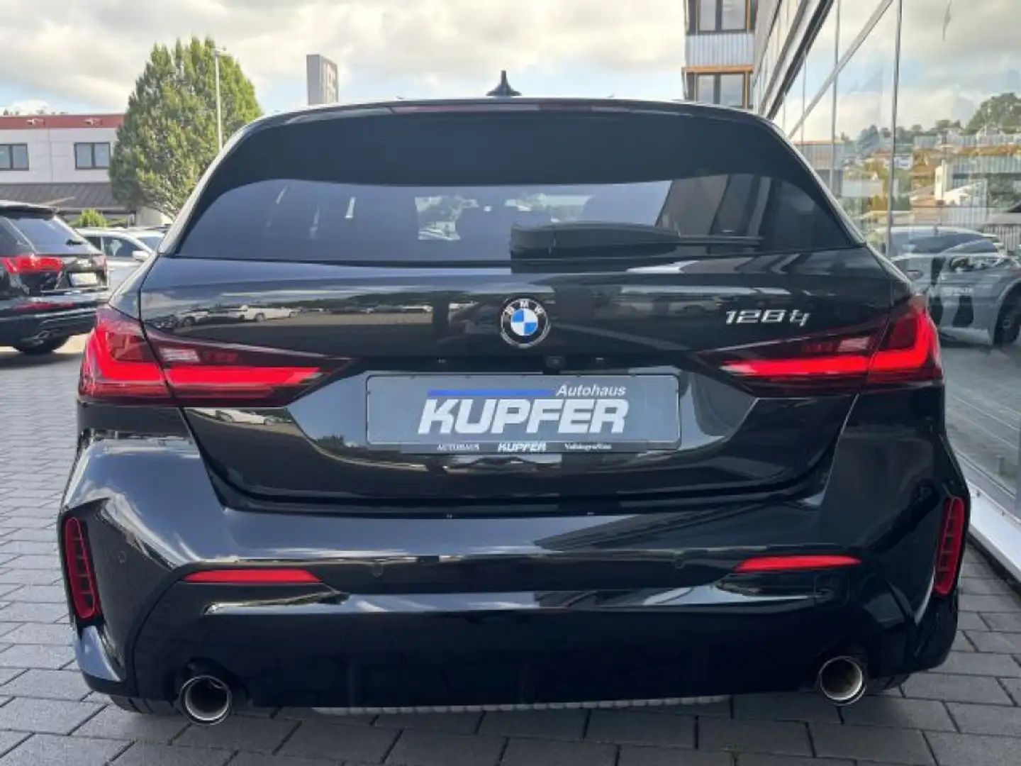 BMW 128 ti M Sport el.Sp.Sitze+M.GrNa+HUP°HiFI°18 Noir - 2