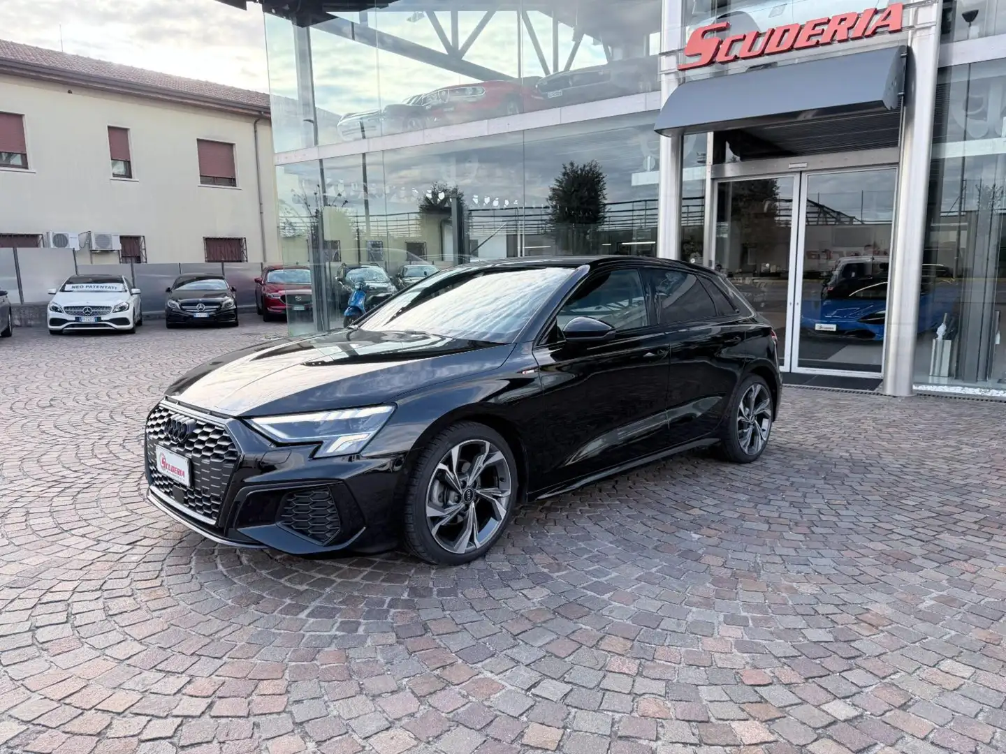 Audi A3 SPB 35 TFSI S tronic S line edition Nero - 2