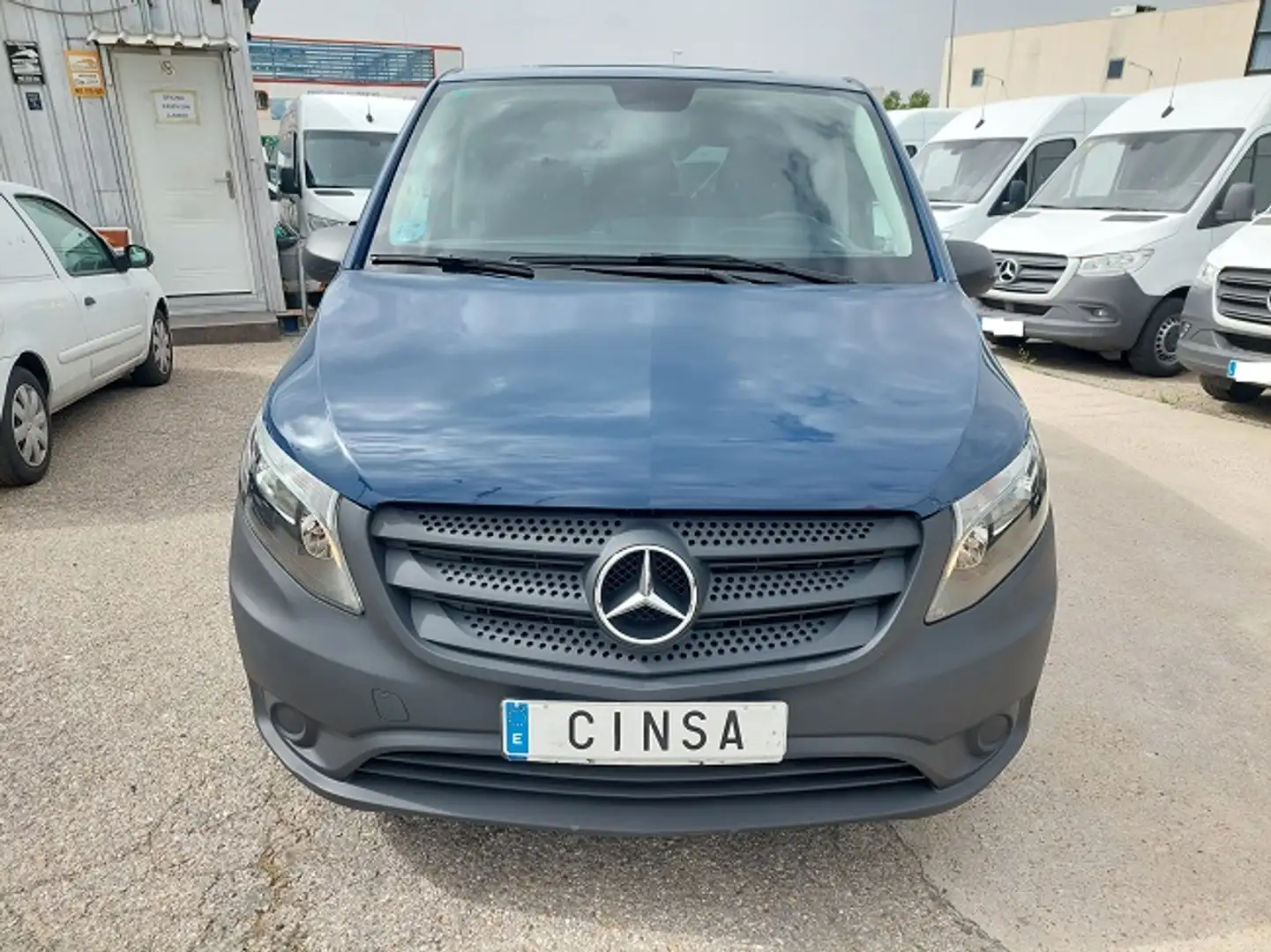 Mercedes-Benz Vito Mixto 110CDI tD Larga Azul - 2