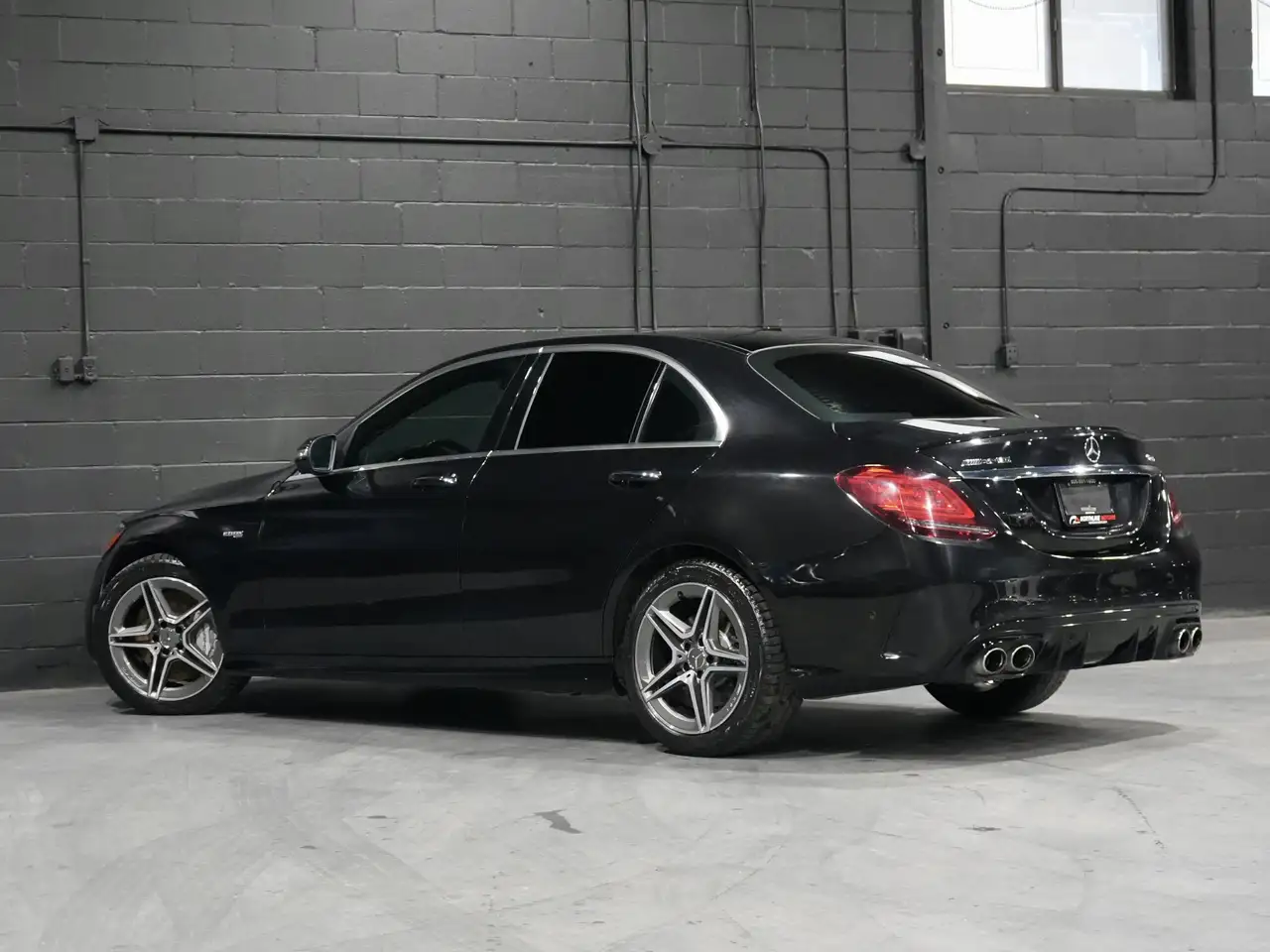 Mercedes-Benz C-Class снимка Mercedes-Benz C-Class