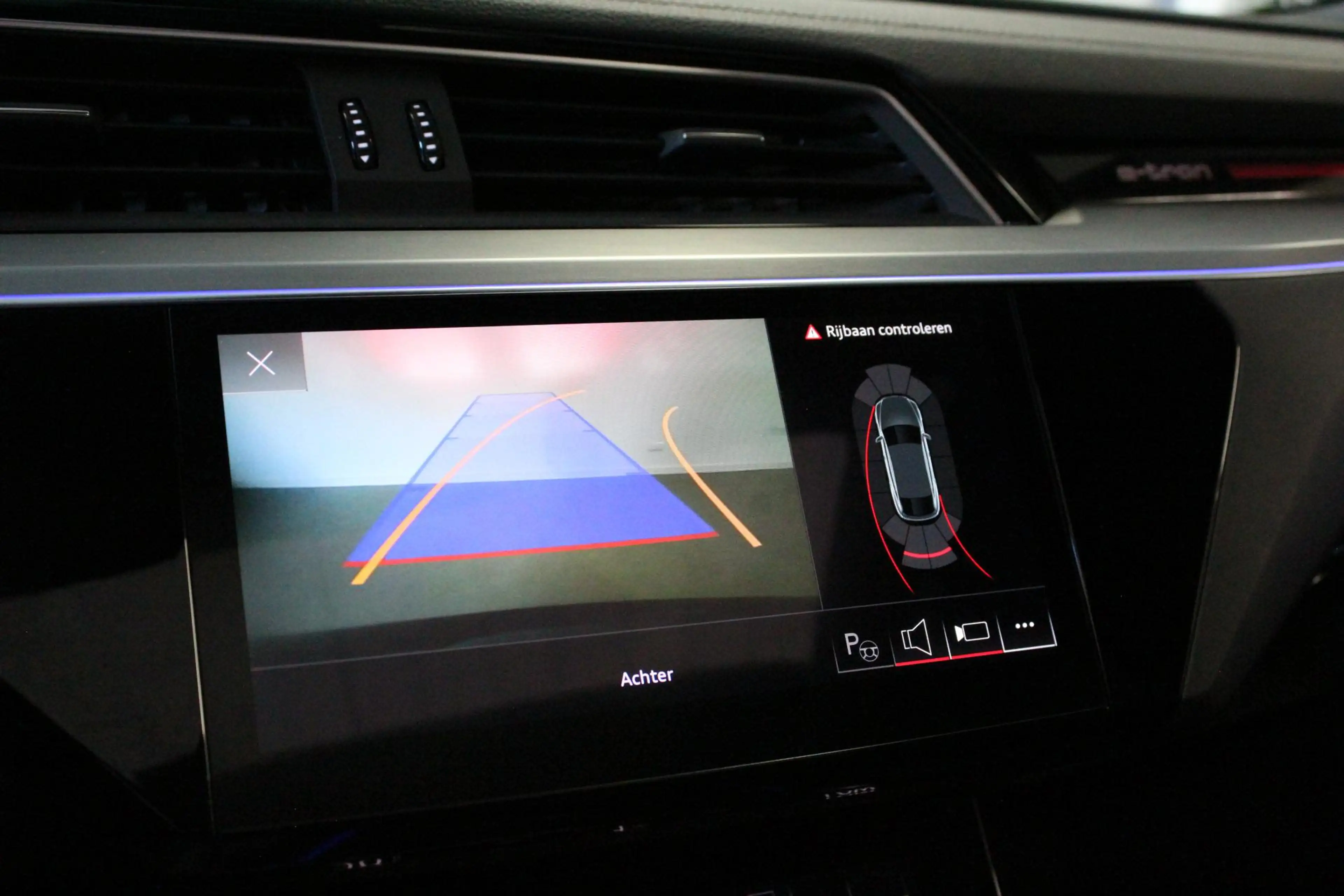 Audi e-tron Sportback 50 quattro S edition 71 kWh | B&O/AUDIO — photo 41