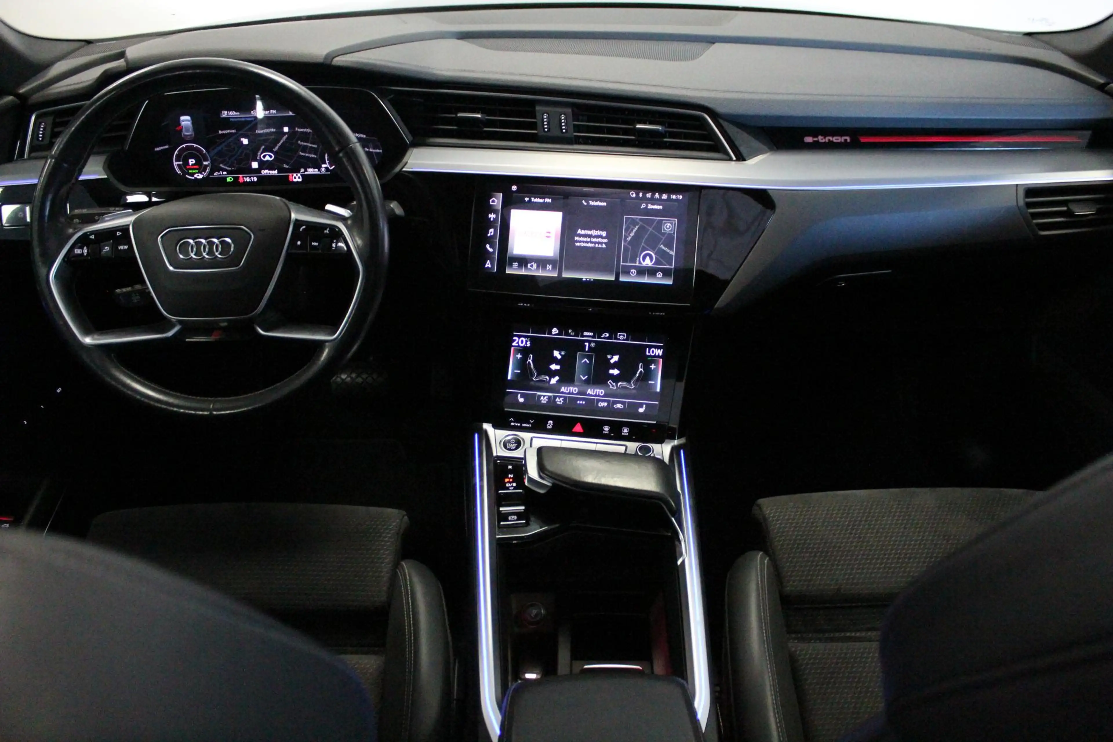 Audi e-tron Sportback 50 quattro S edition 71 kWh | B&O/AUDIO — photo 14