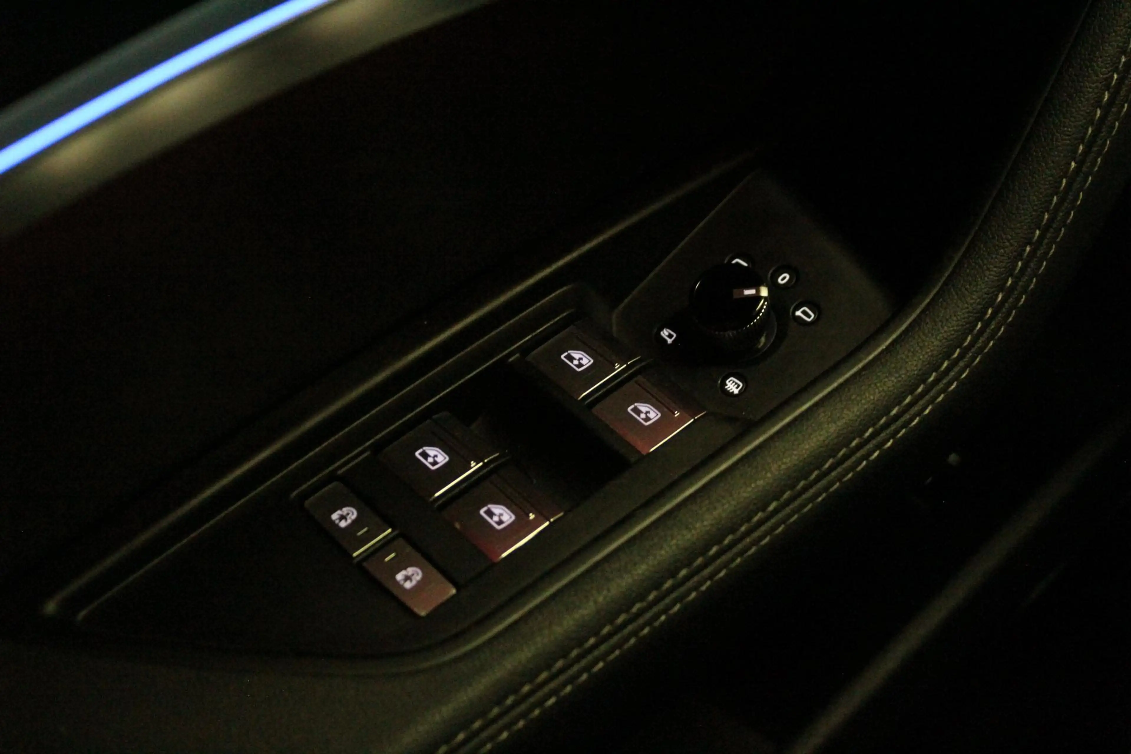Audi e-tron Sportback 50 quattro S edition 71 kWh | B&O/AUDIO — photo 39