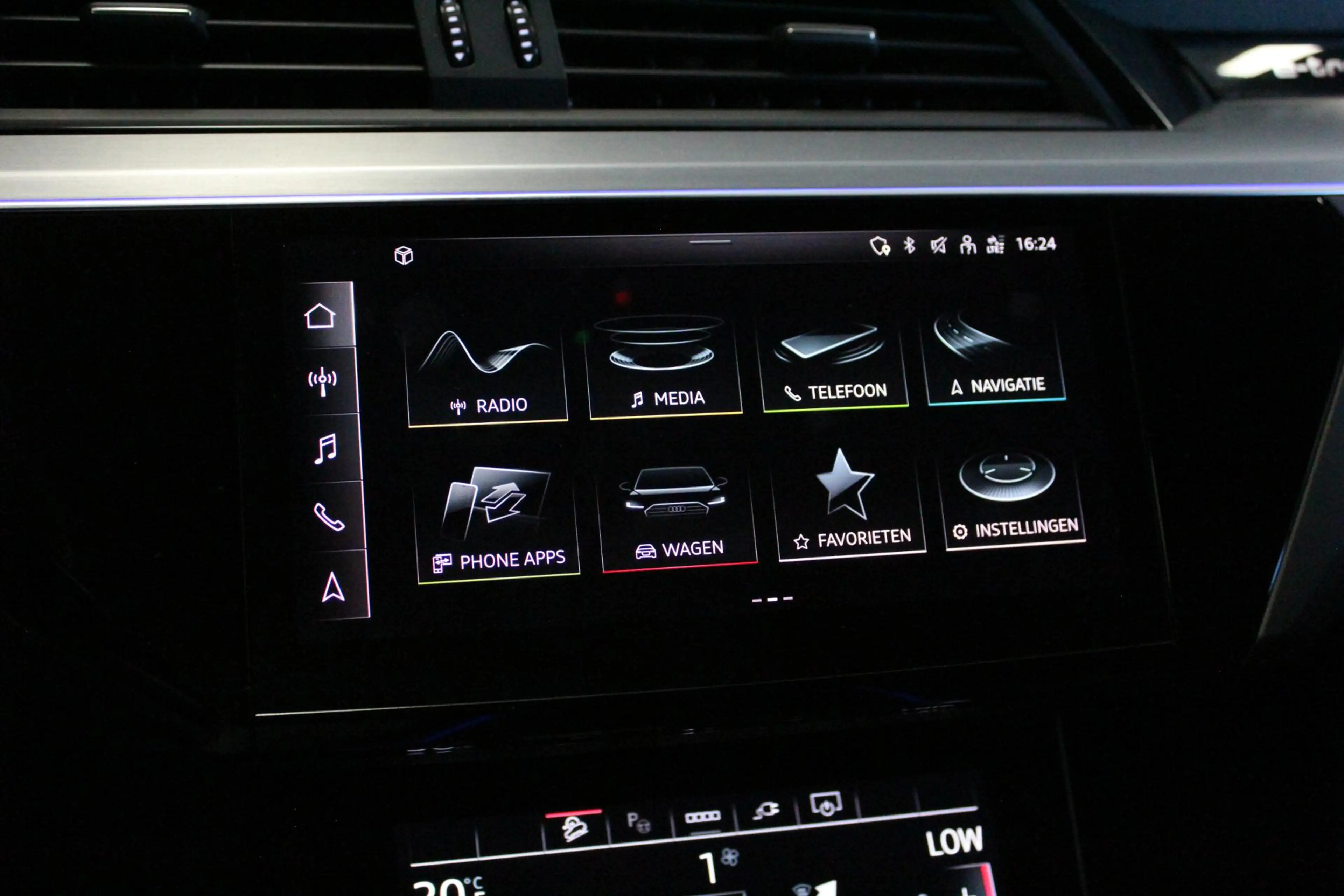 Audi e-tron Sportback 50 quattro S edition 71 kWh | B&O/AUDIO — photo 37