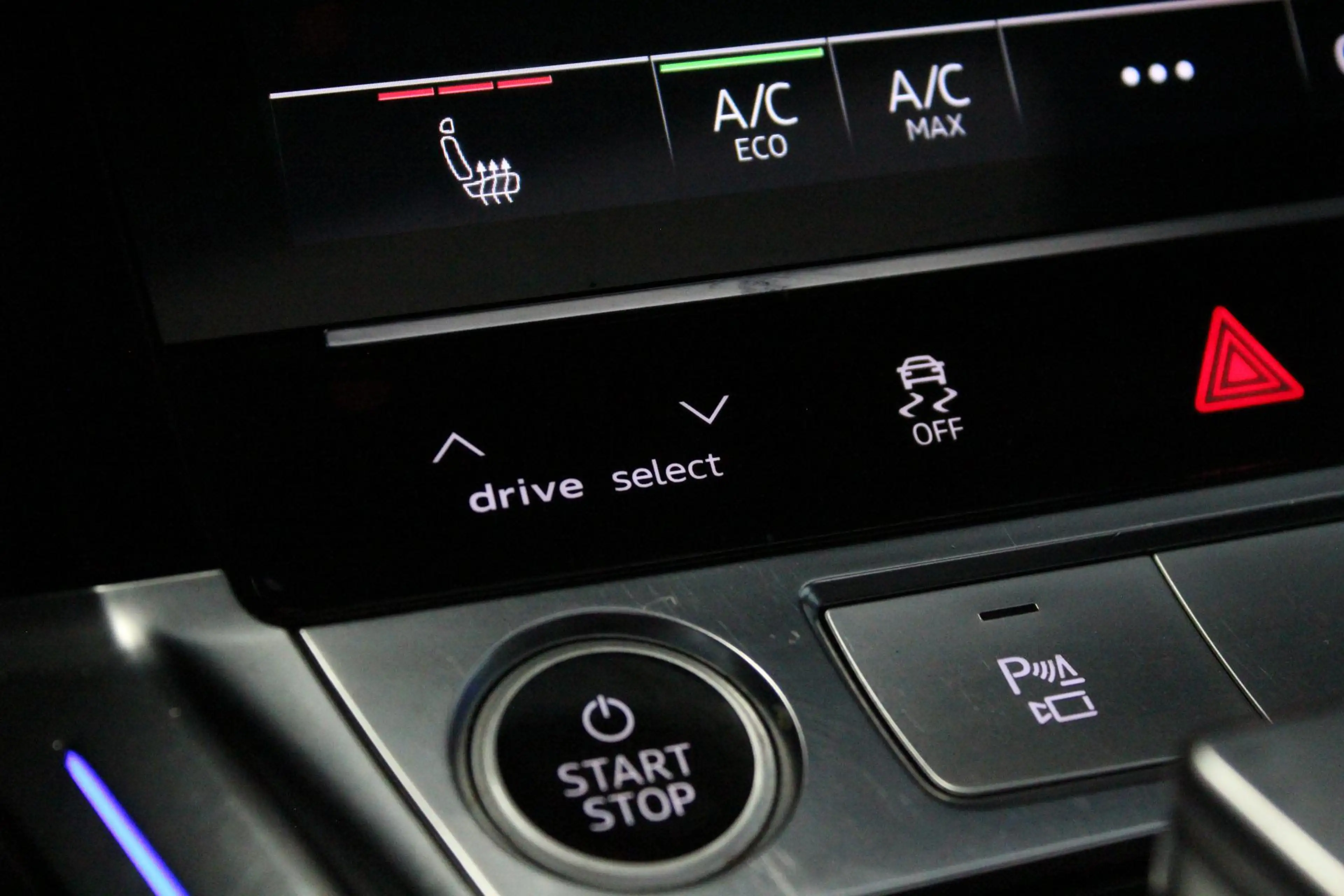 Audi e-tron Sportback 50 quattro S edition 71 kWh | B&O/AUDIO — photo 27