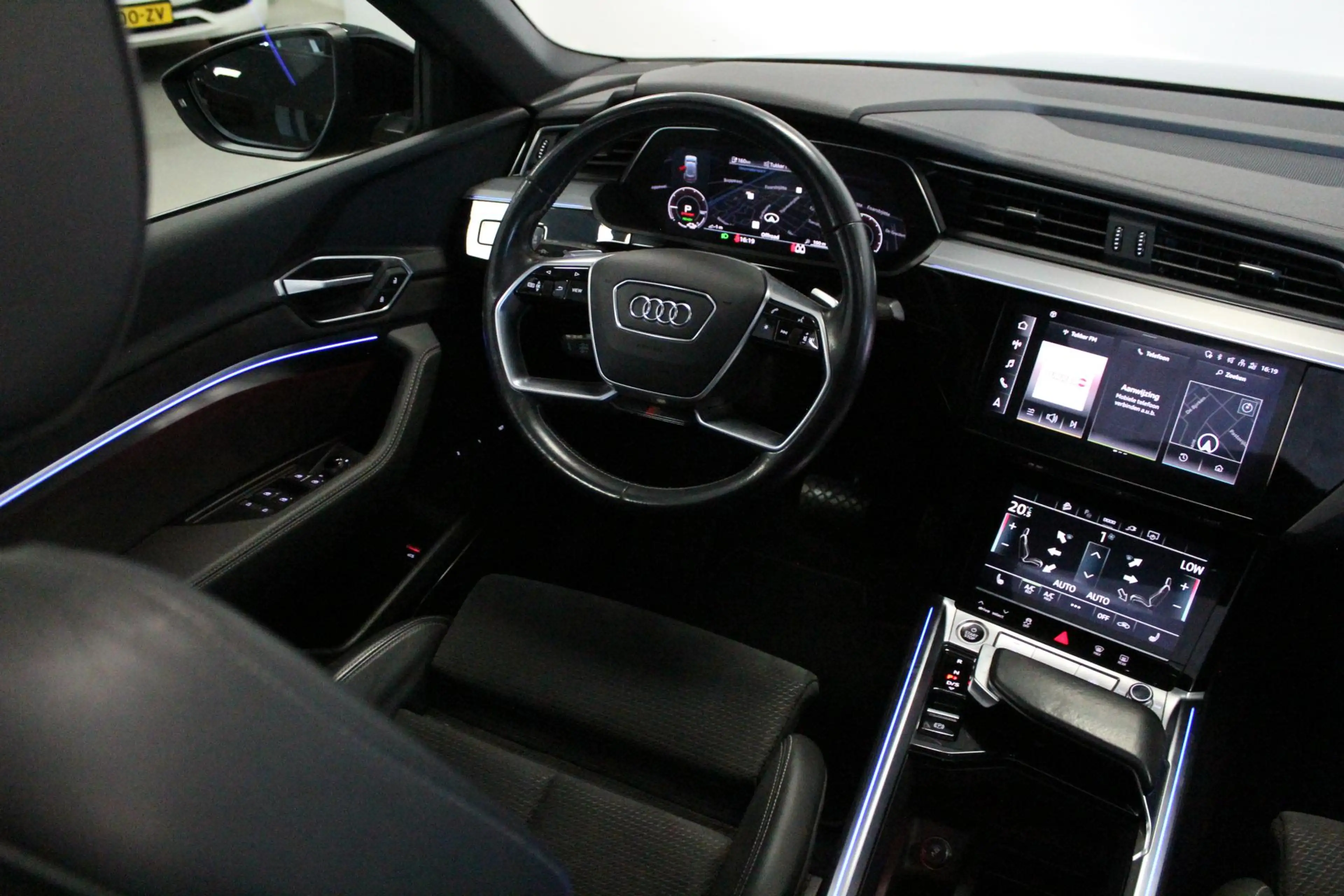Audi e-tron Sportback 50 quattro S edition 71 kWh | B&O/AUDIO — photo 15