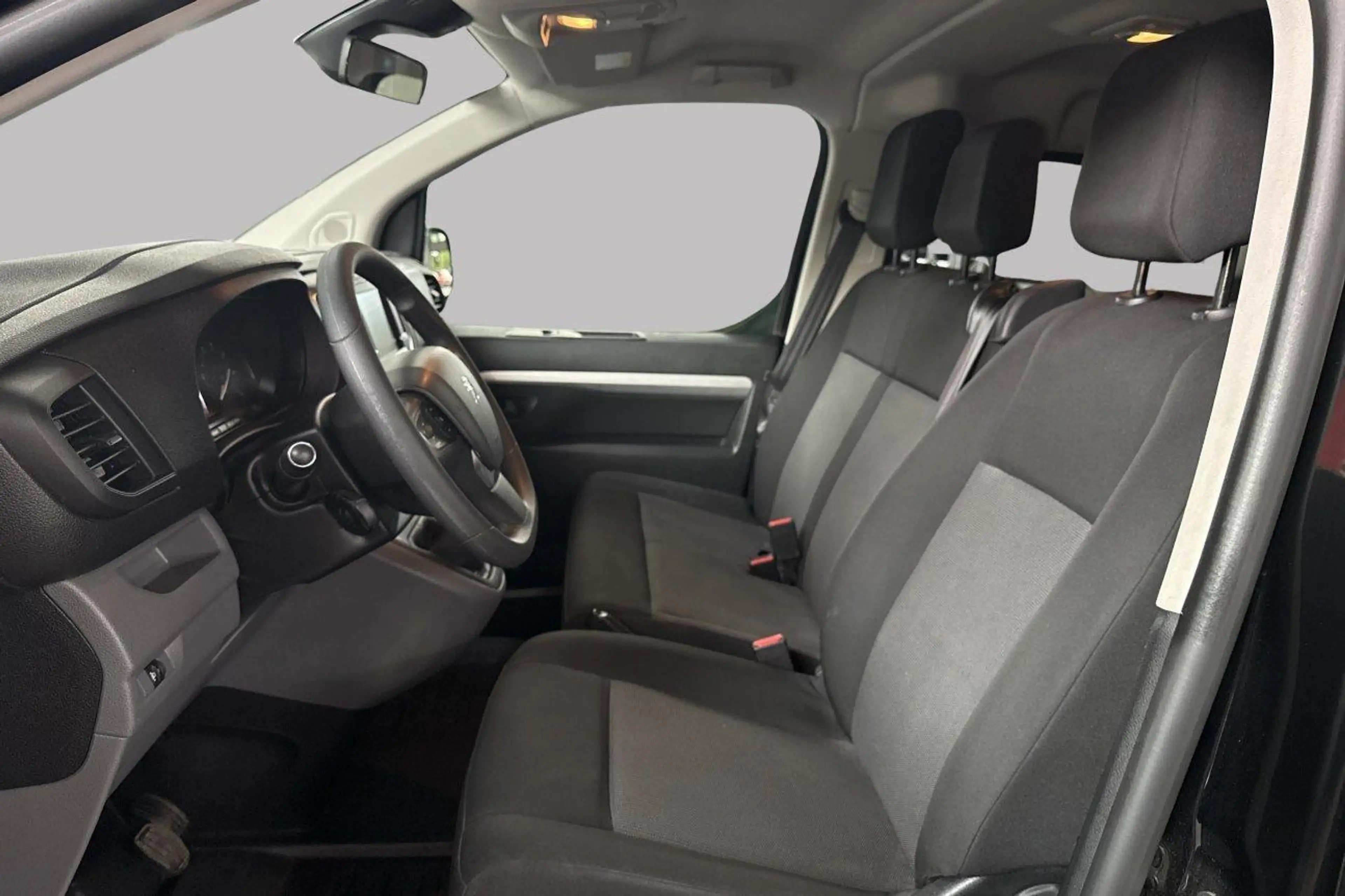 Peugeot Expert Premium Dubbele Cabine 6 PL — photo 10