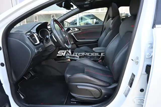 Kia ProCeed view 10