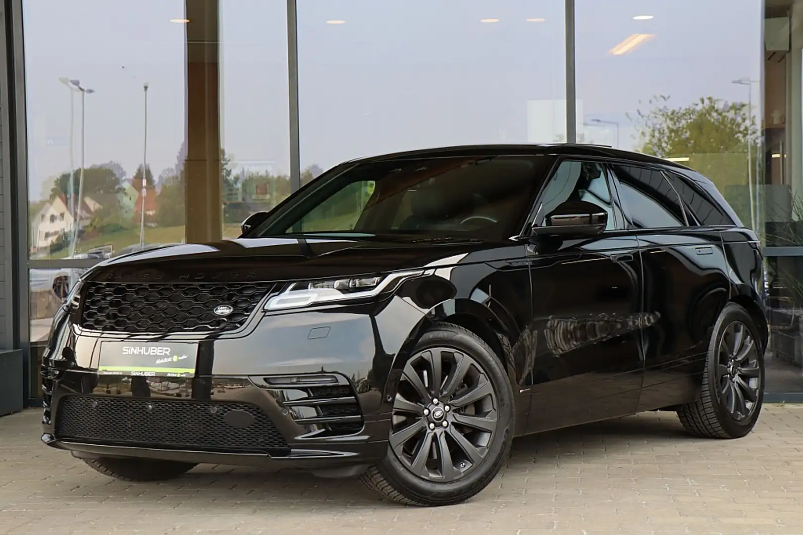 Land Rover Range Rover Velar D300 MHEV Allrad R-Dynamic SE Aut. ACC, Luftfed... Schwarz - 1