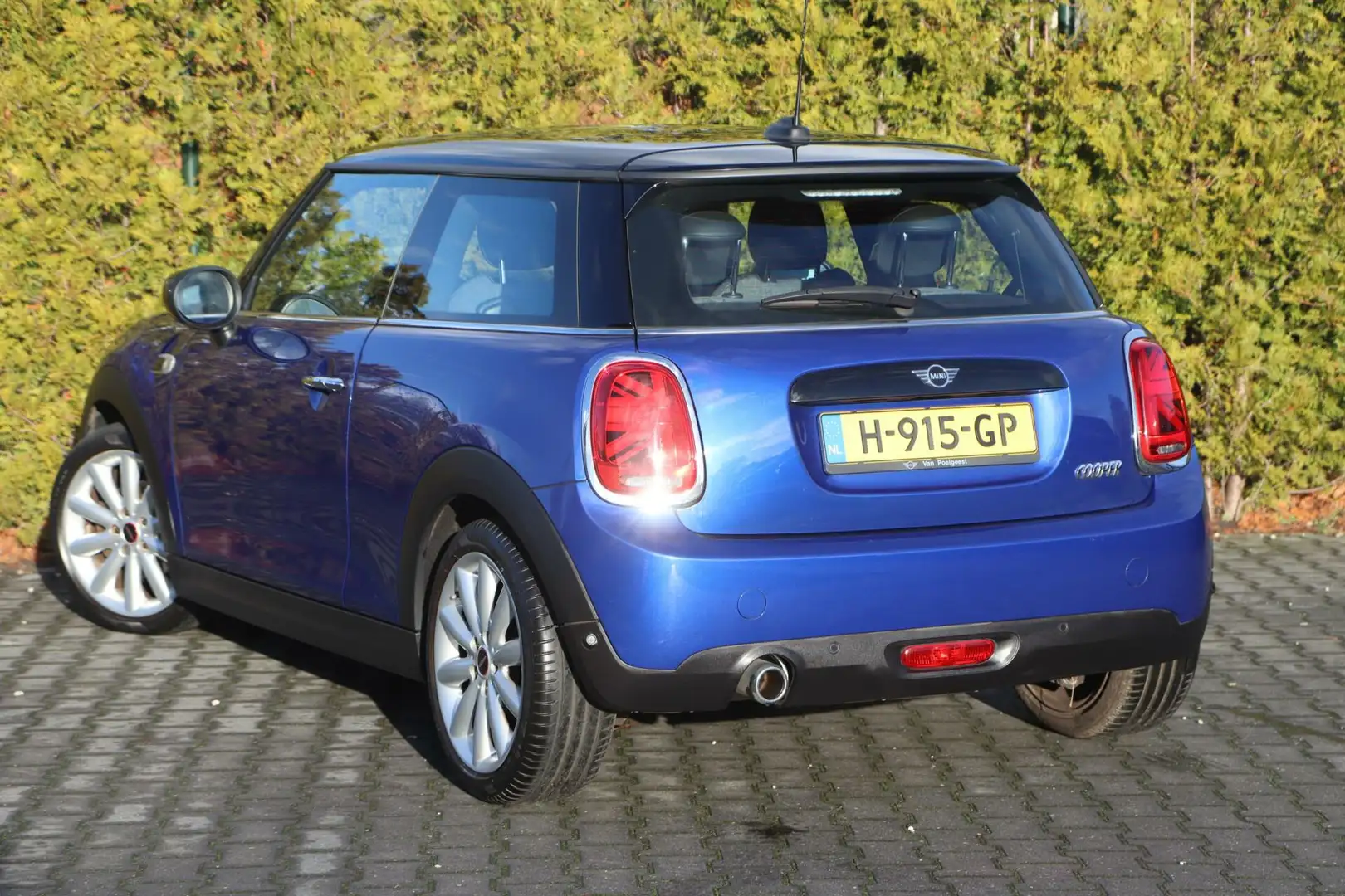 MINI Cooper 1.5 Automaat Chili|Ecc|Carplay|Navi|Pdc|Leder|Zwar Blauw - 2