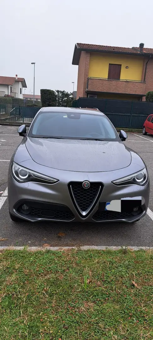 Alfa Romeo Stelvio 2.2 t Business Q4 210cv auto Grigio - 2