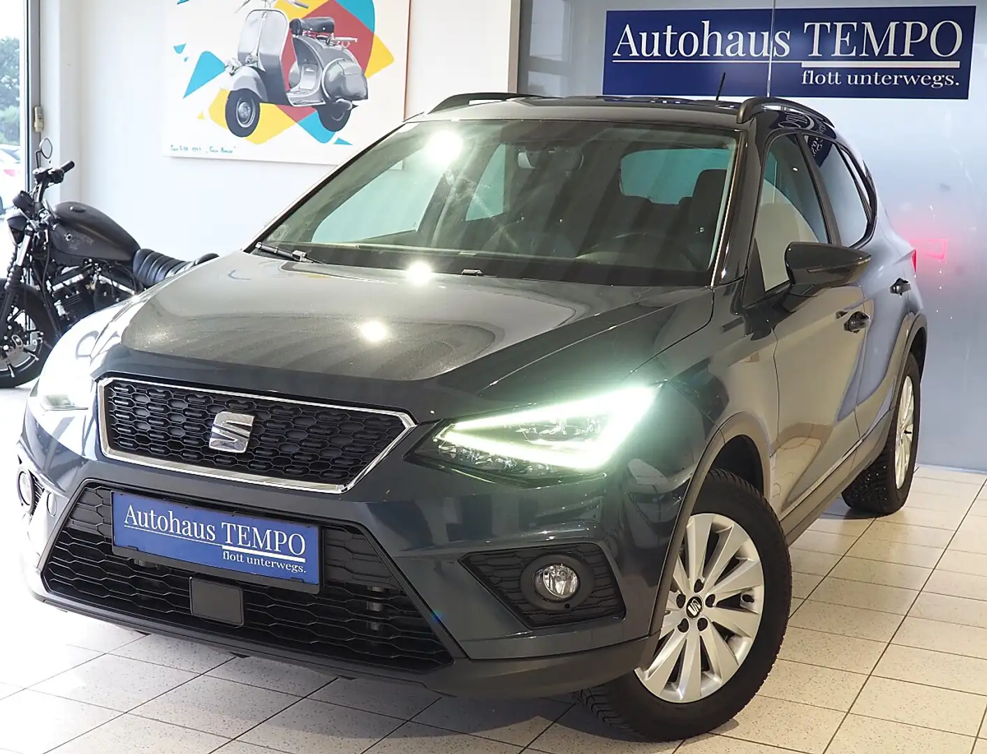 SEAT Arona 1,6 TDI Style --Parksensoren hinten-- Grau - 1
