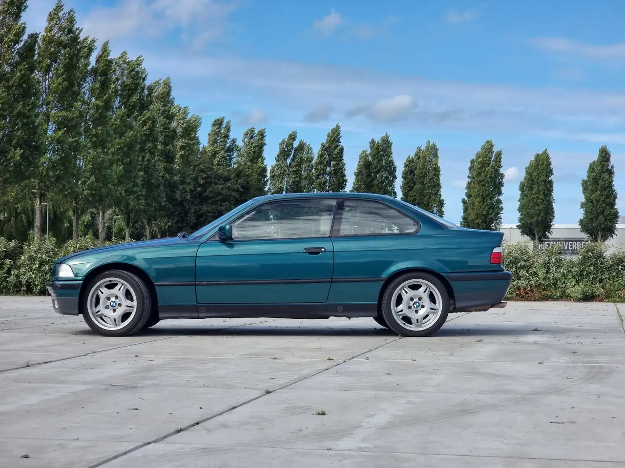 BMW 320i, foto 3