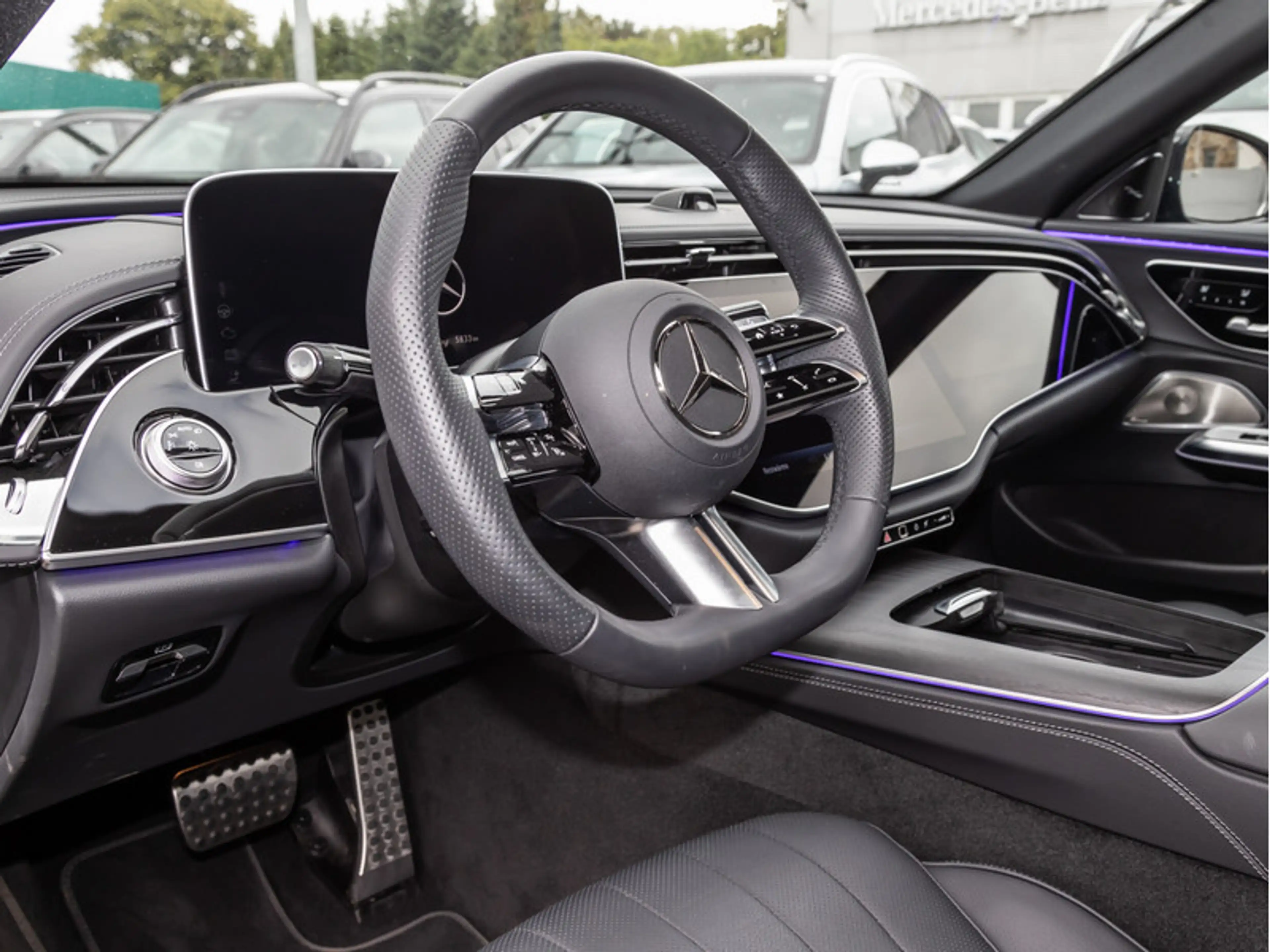 Mercedes-Benz E 450 d 4M AMG-Sport/Super/Pano/Burm/HUD/Night — photo 13