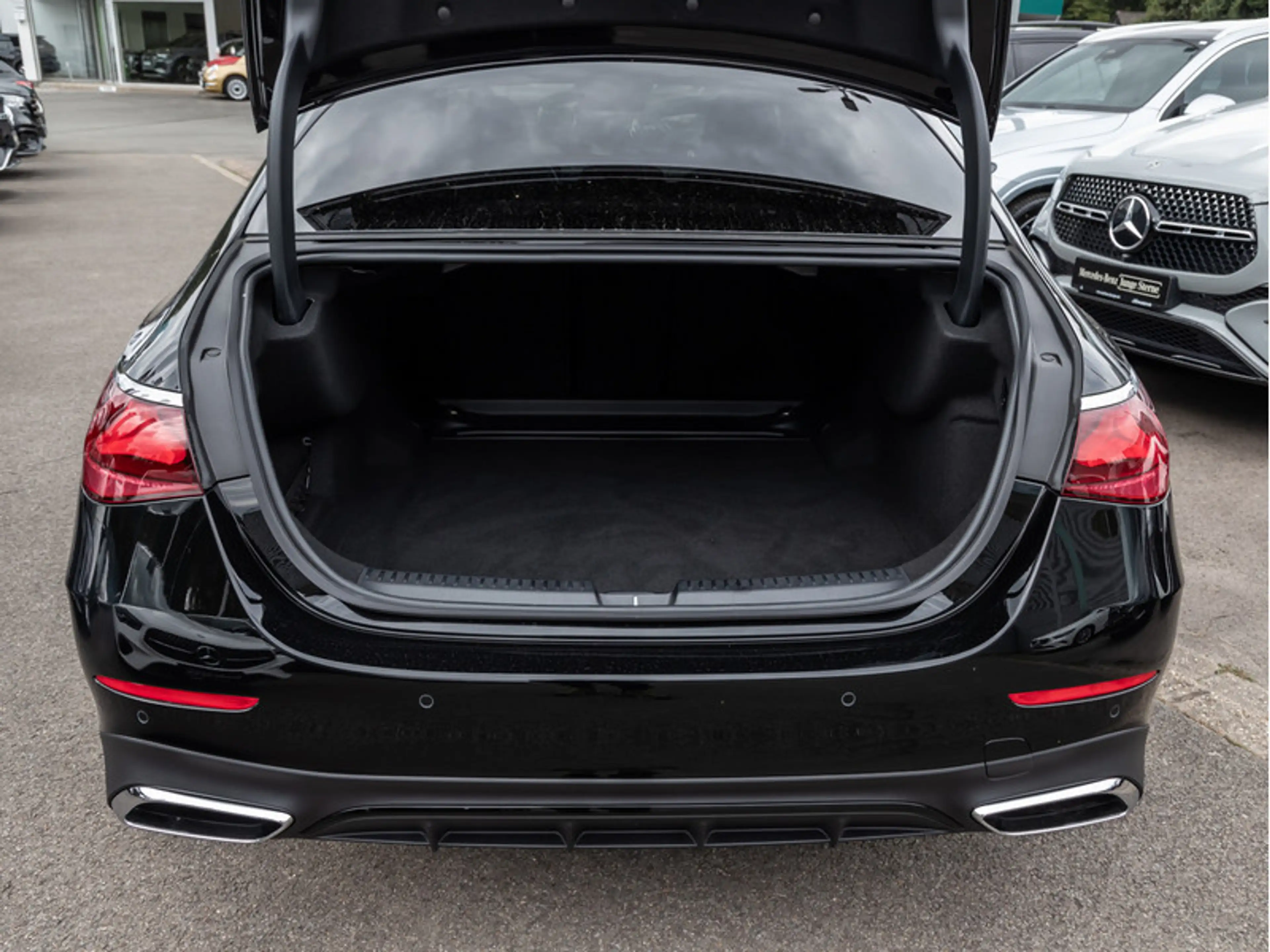 Mercedes-Benz E 450 d 4M AMG-Sport/Super/Pano/Burm/HUD/Night — photo 6