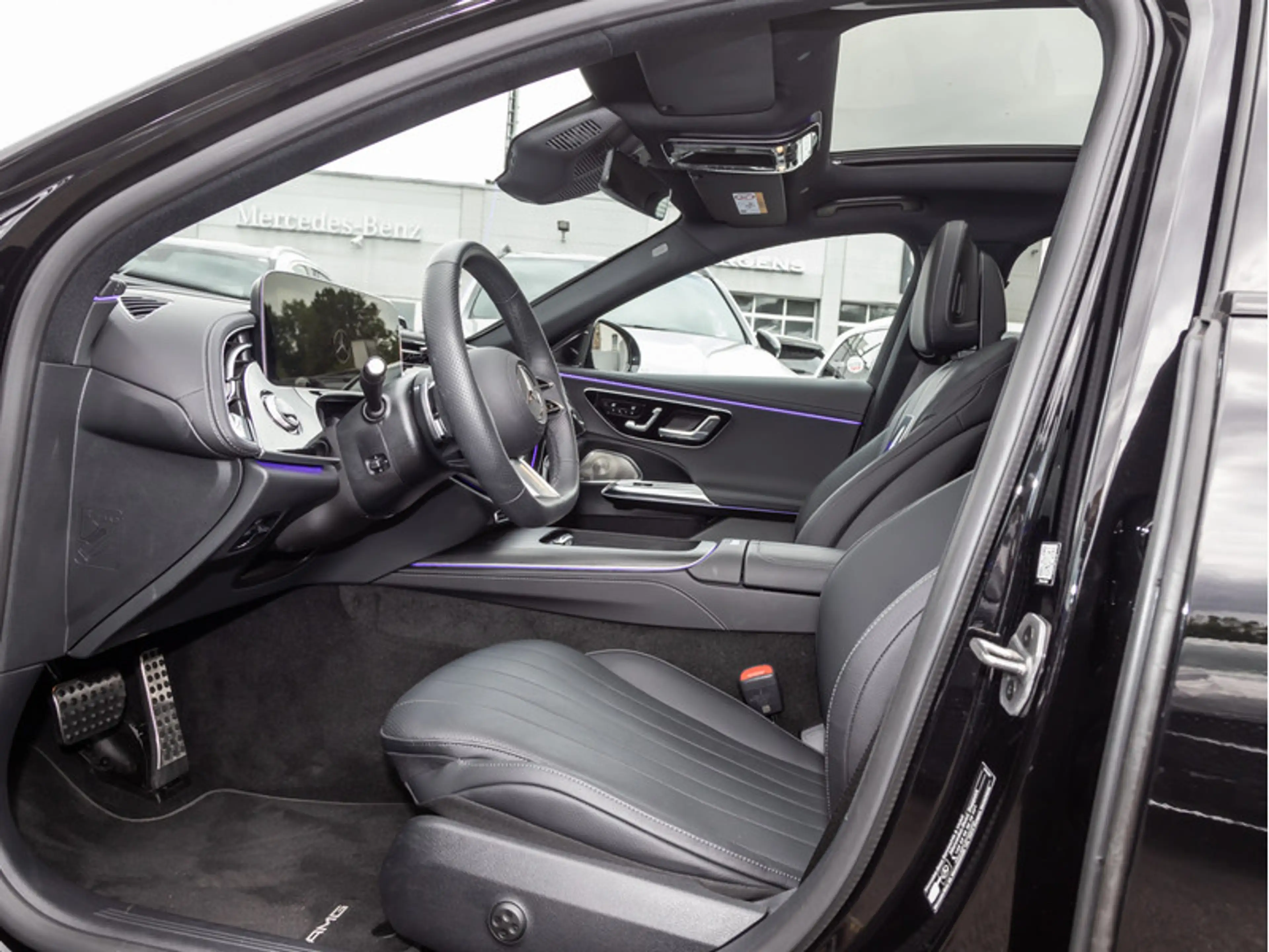 Mercedes-Benz E 450 d 4M AMG-Sport/Super/Pano/Burm/HUD/Night — photo 12