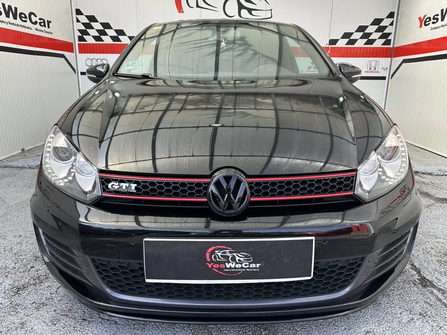 Volkswagen Golf GTI 2.0 TSI Schwarz - 2
