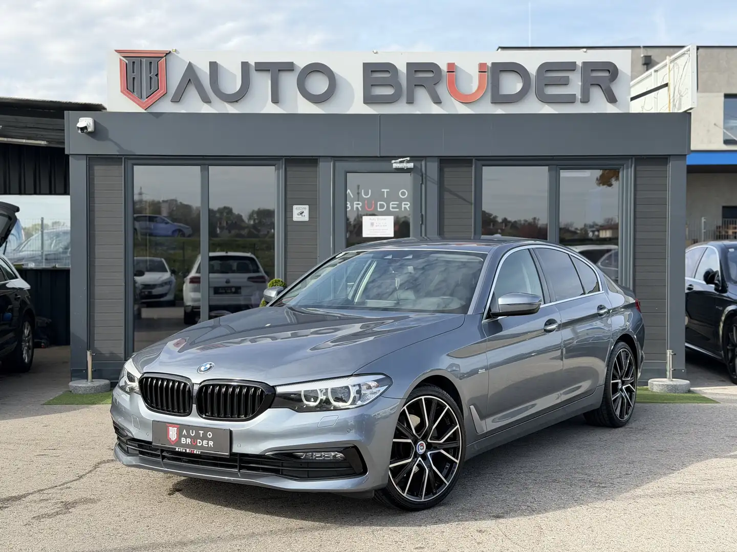 BMW 520 520 d Aut. Sport-Line |20zoll|Ambiente| Grau - 1